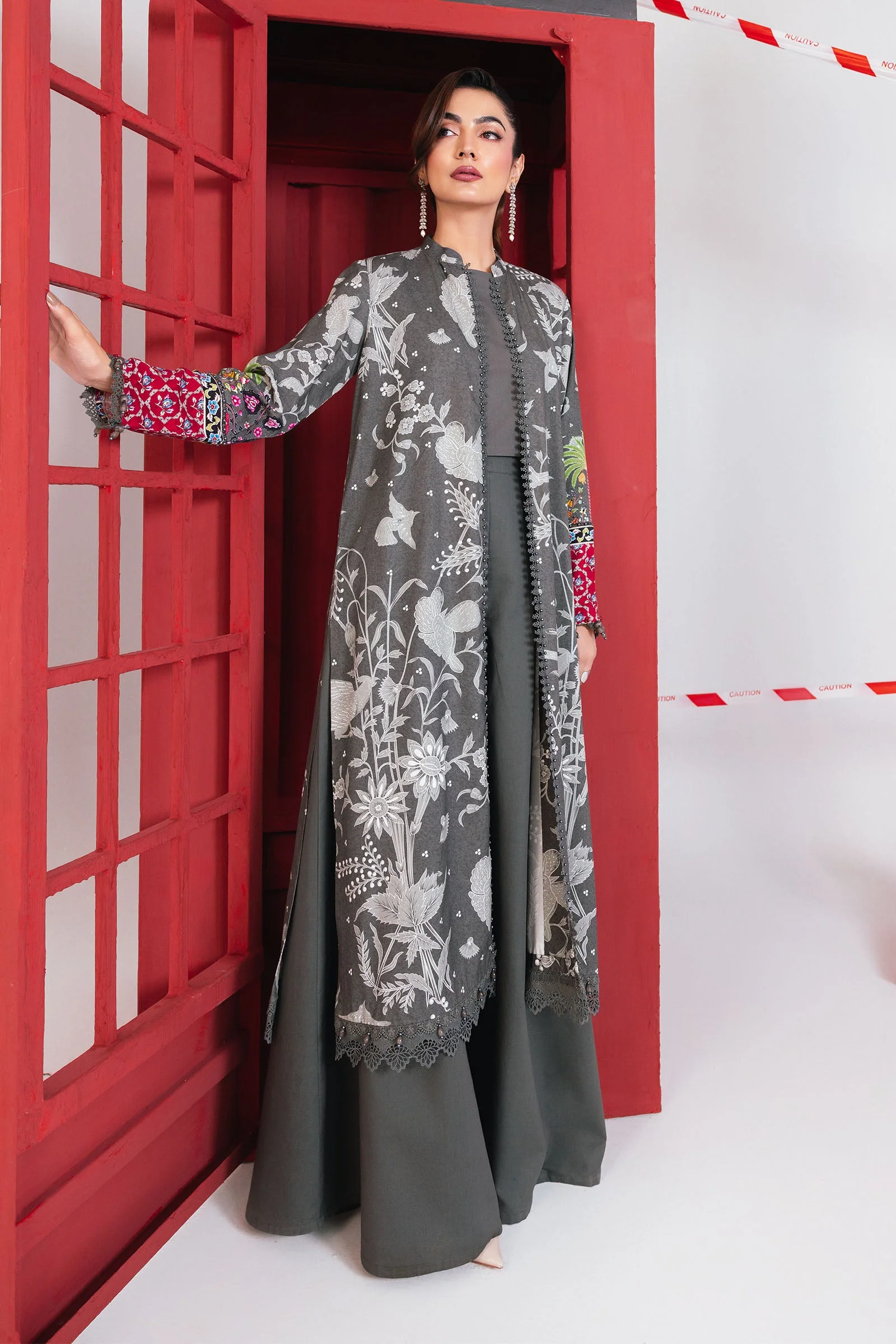3 Pc Unstitched Printed Marina Twill Suit - Image 5