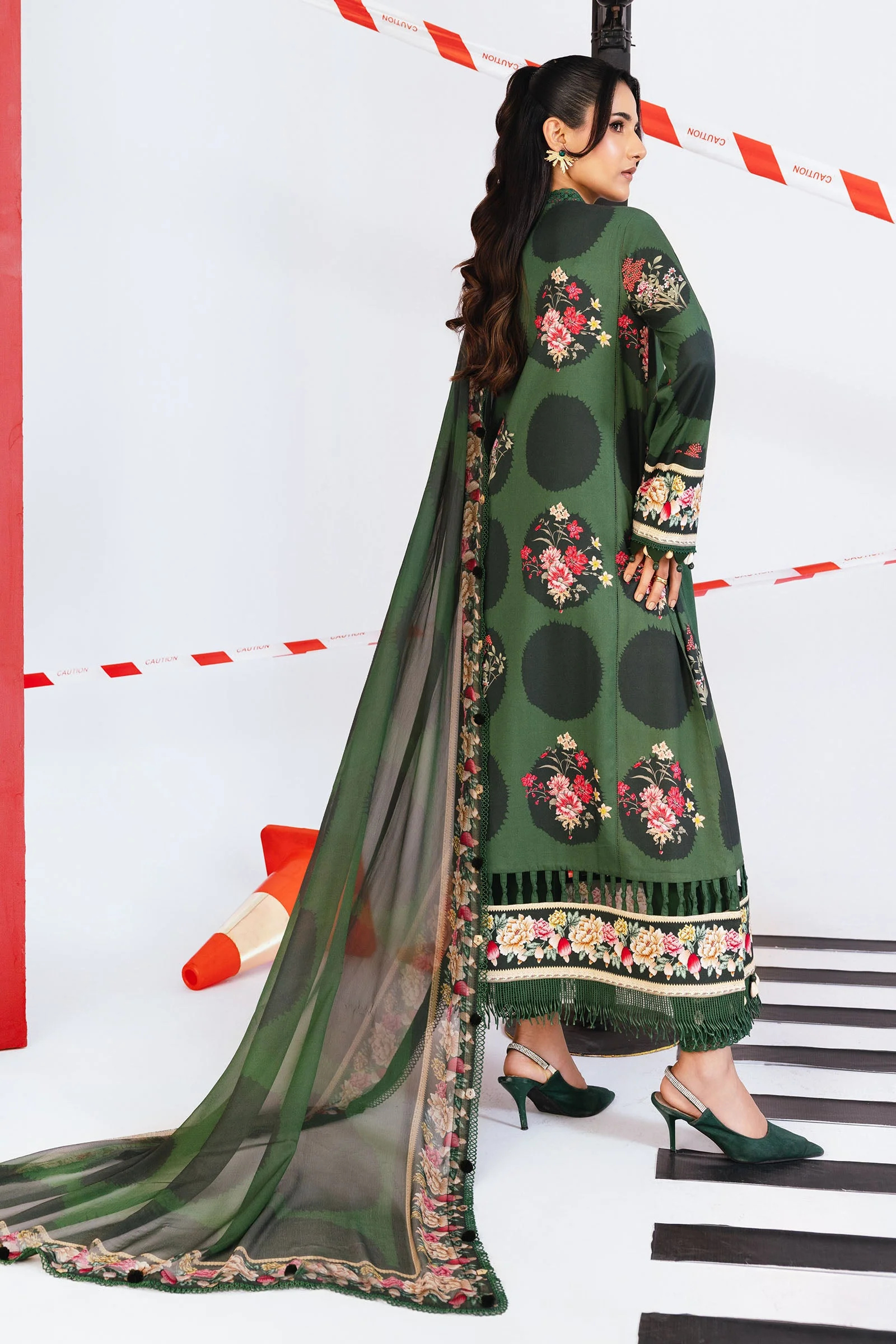 3 Pc Unstitched Printed Marina Twill Suit - Image 5