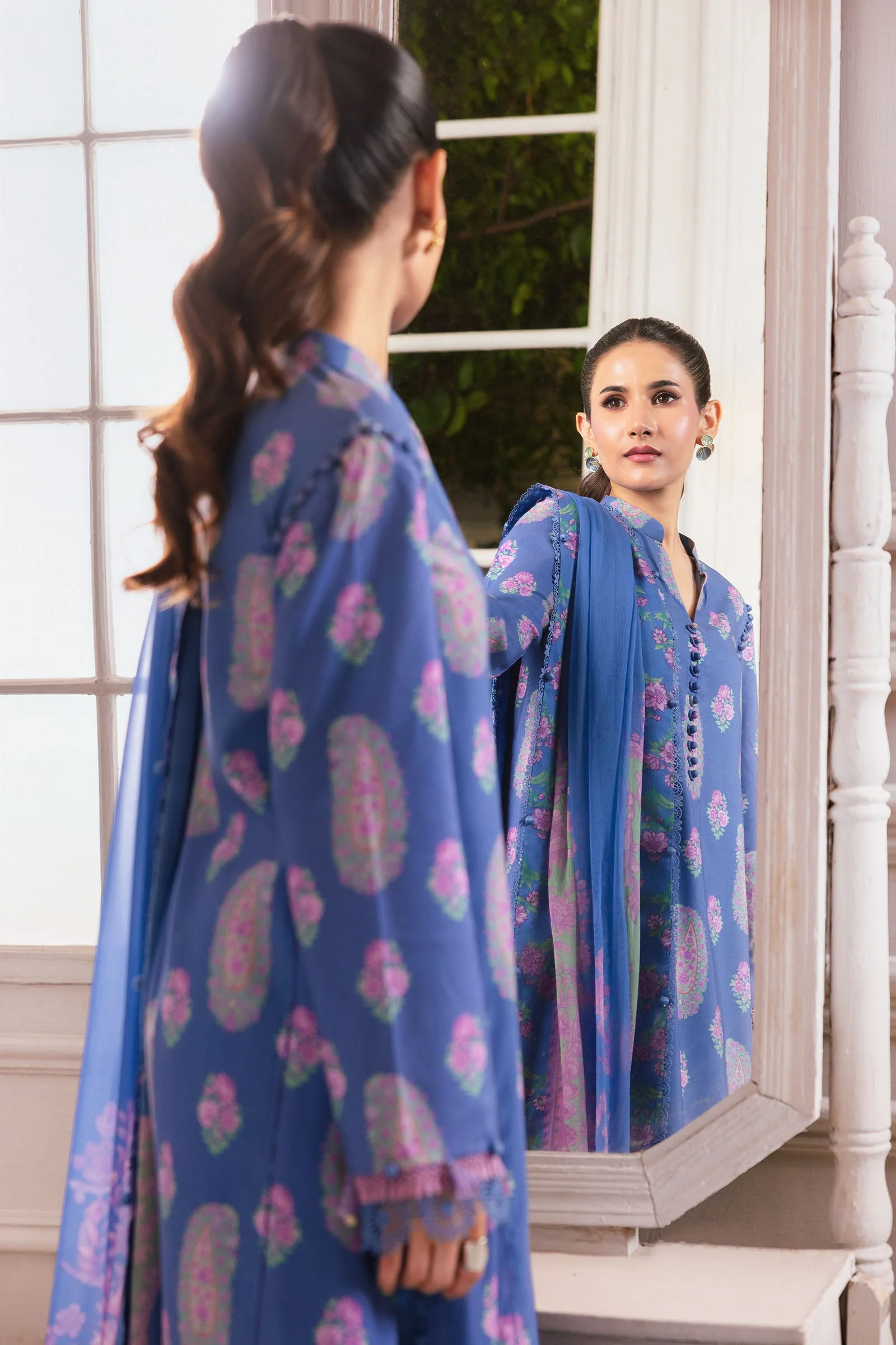 3 Pc Unstitched Printed Linen Suit - Image 3