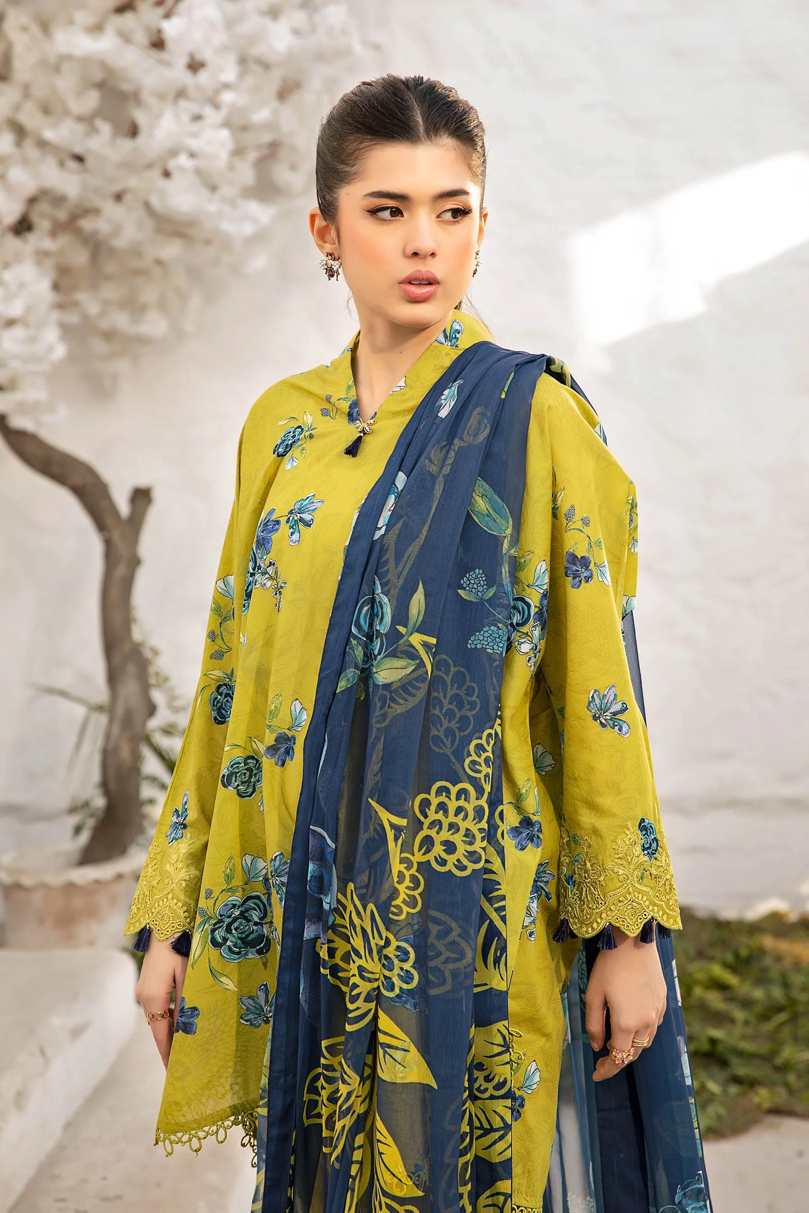 3 Pc Unstitched Embroidered Lawn Suit | MB-CUS25-702A - Image 2