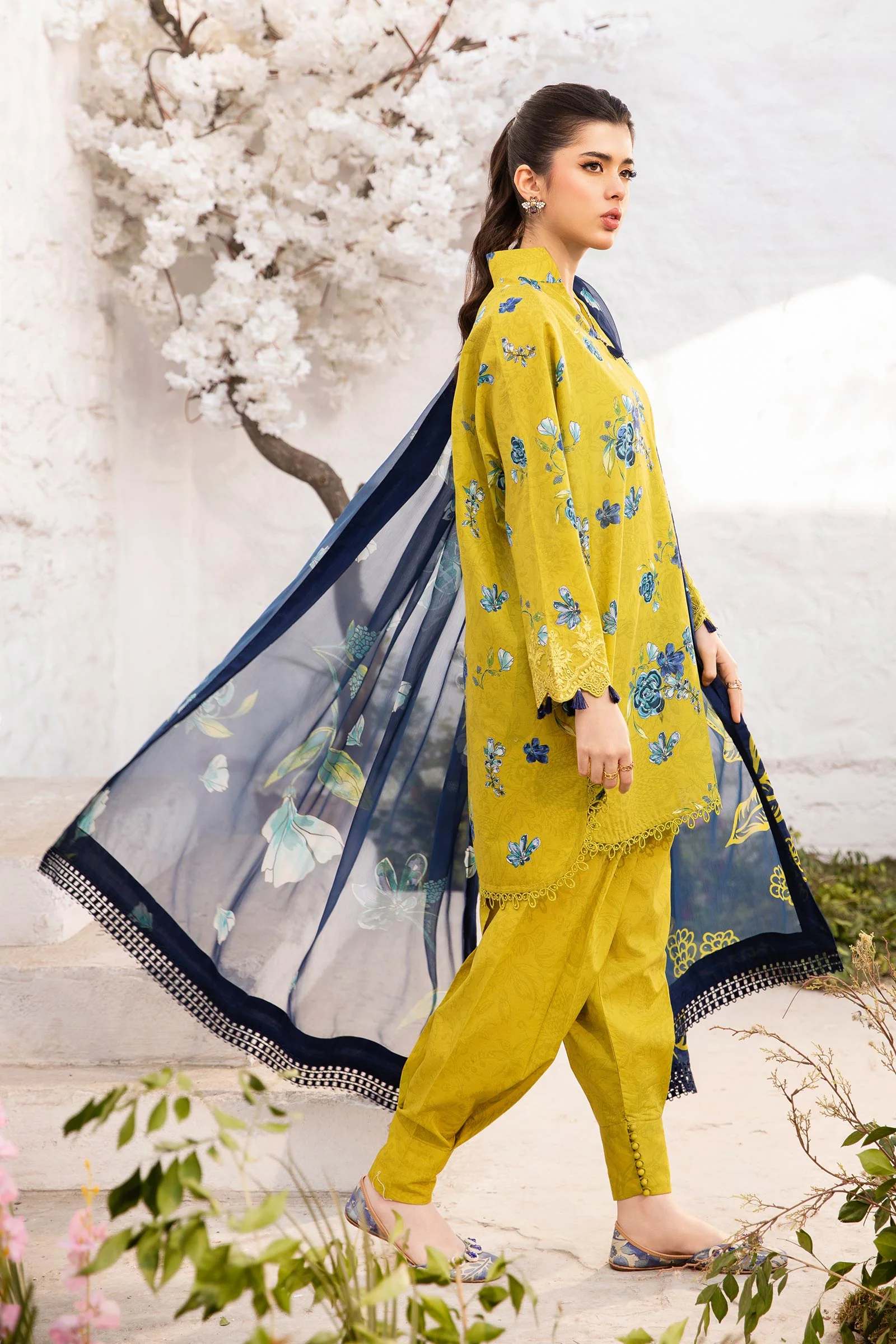 3 Pc Unstitched Embroidered Lawn Suit | MB-CUS25-702A - Image 4