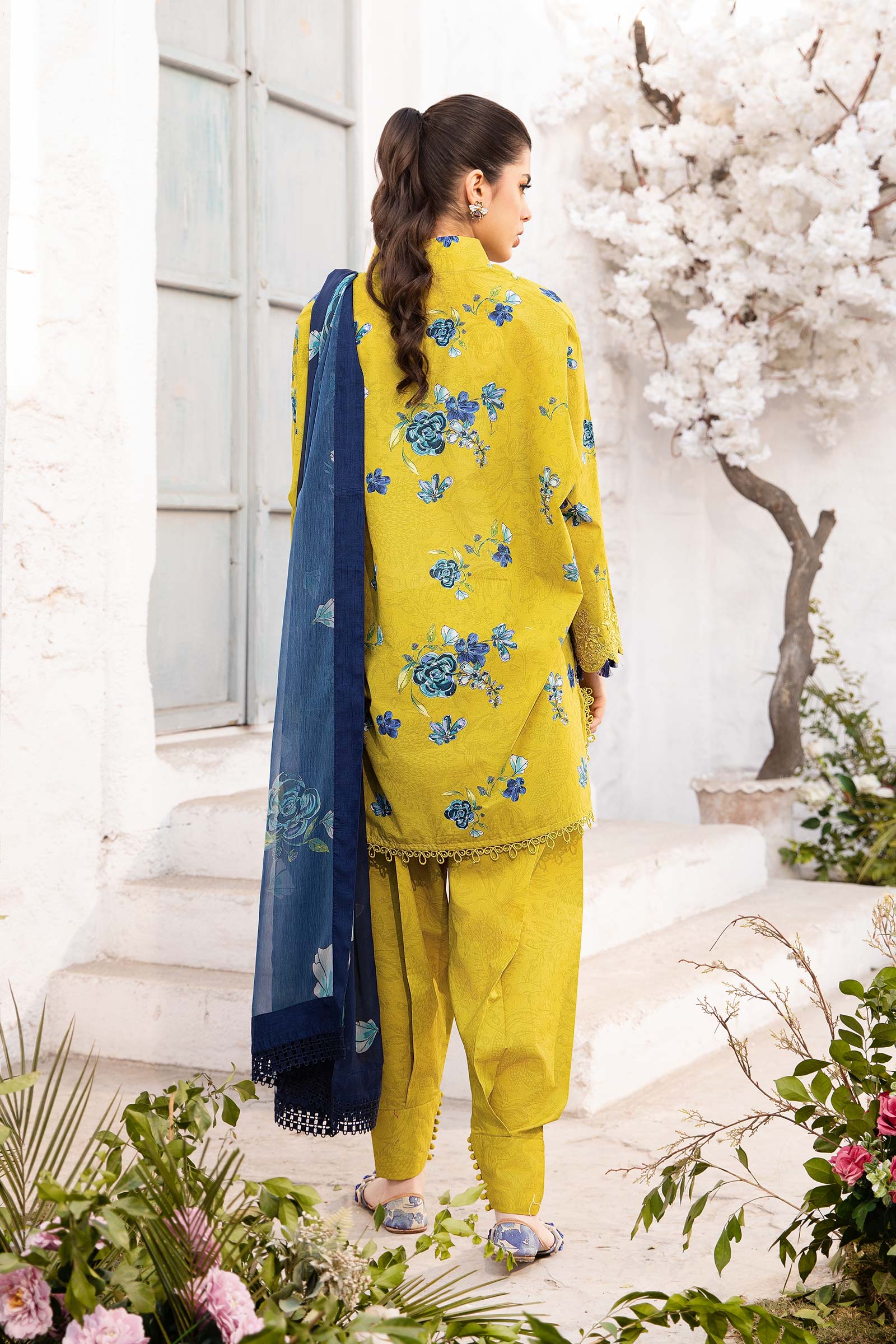 3 Pc Unstitched Embroidered Lawn Suit | MB-CUS25-702A - Image 5