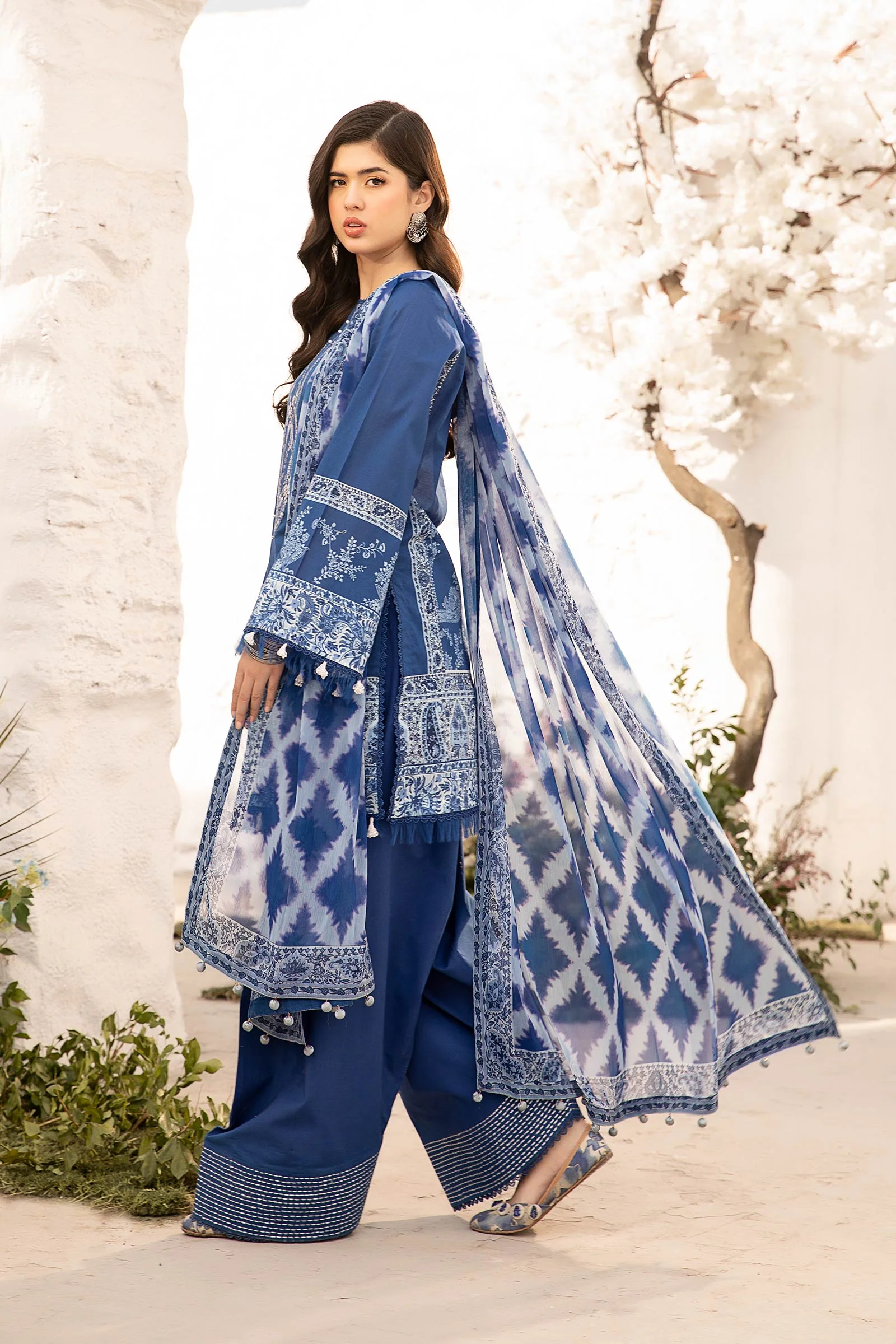 3 Pc Unstitched Embroidered Lawn Suit | MB-CUS25-703B - Image 4