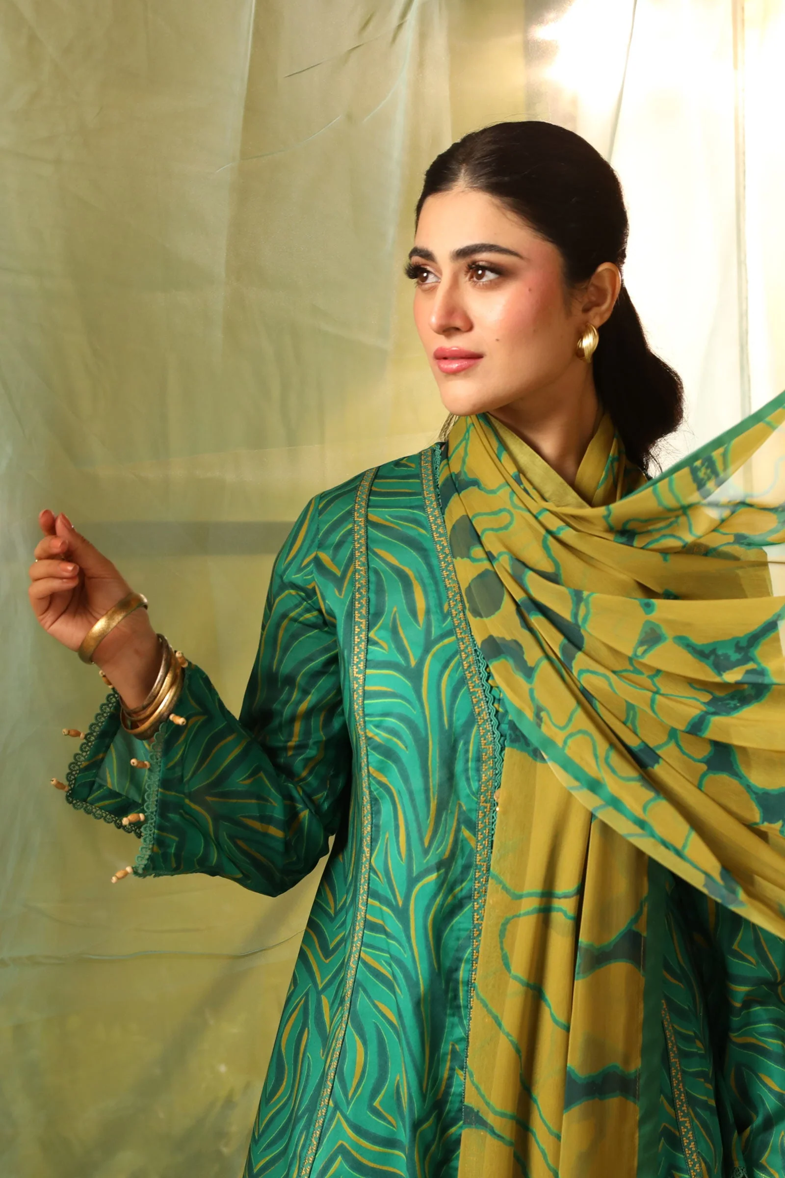 3 Pc Unstitched Embroidered Lawn Suit | MB-CUS25-704A - Image 3