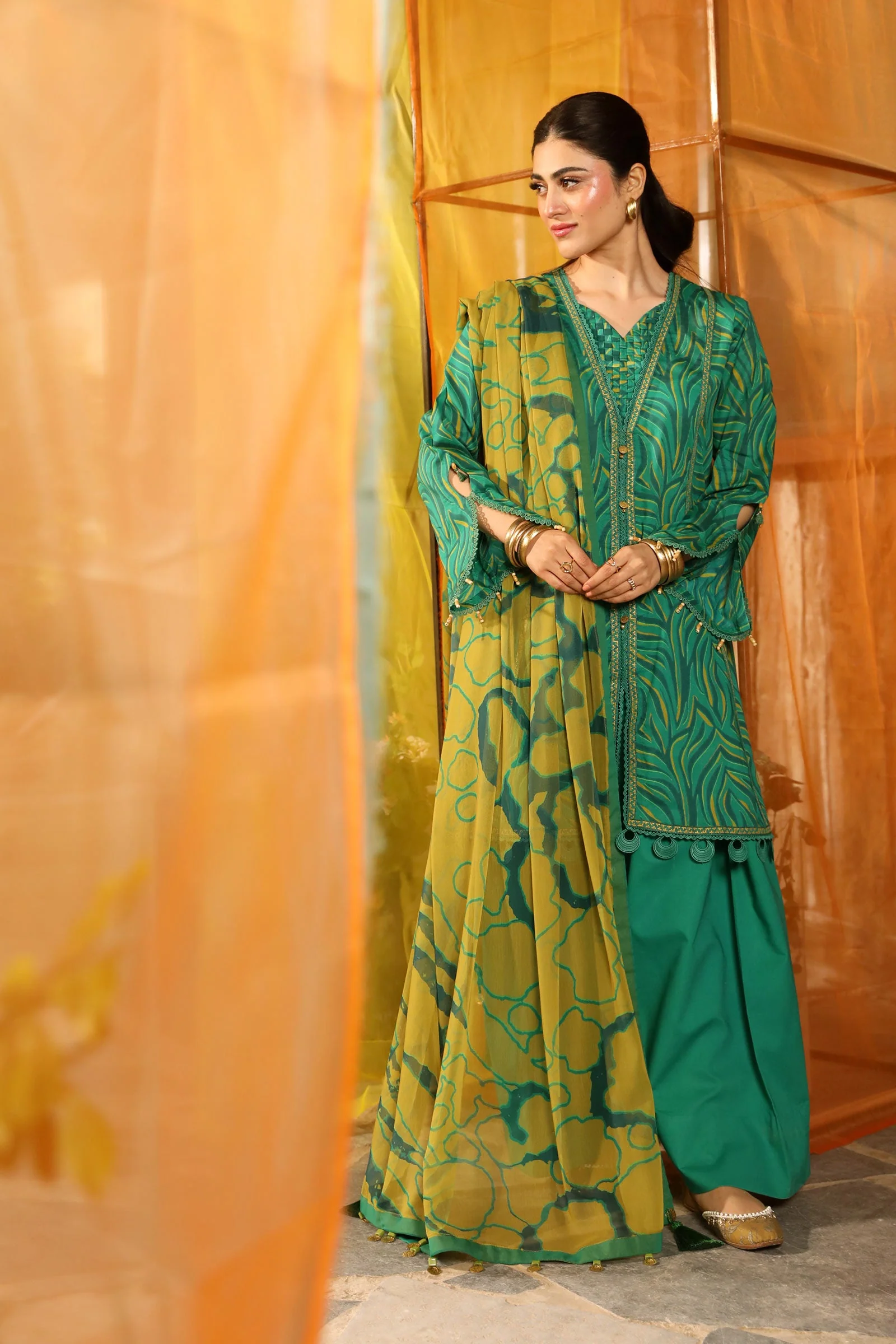 3 Pc Unstitched Embroidered Lawn Suit | MB-CUS25-704A - Image 4