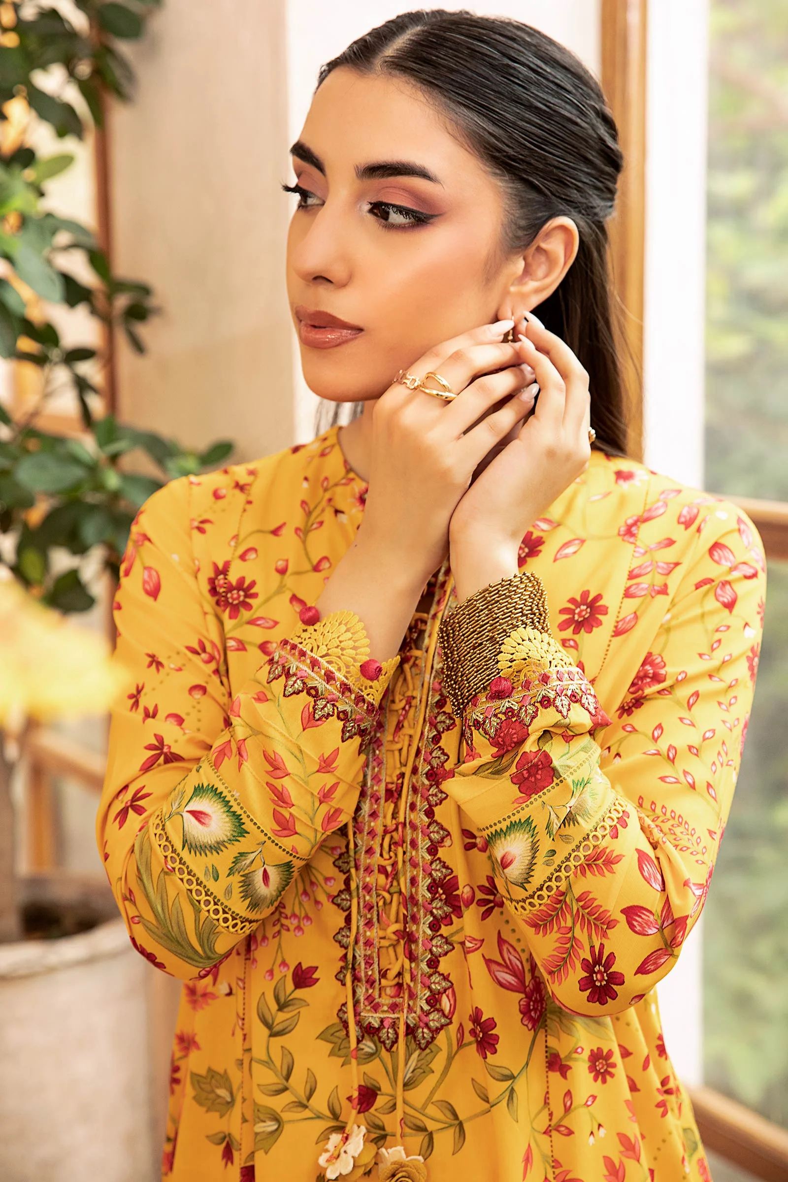 3 Pc Unstitched Embroidered Slub Lawn Suit | MB-CUS25-912A - Image 3