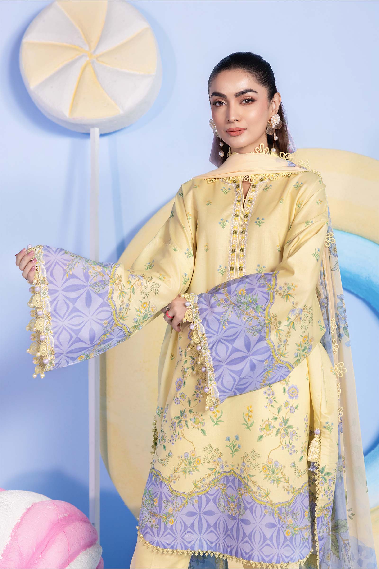 3 Pc Unstitched Embroidered Lawn Suit - Image 2