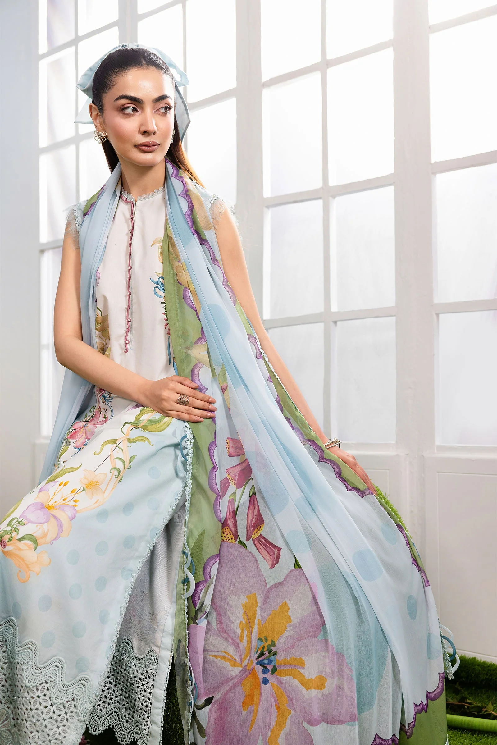 3 Pc Unstitched Embroidered Lawn Suit - Image 3