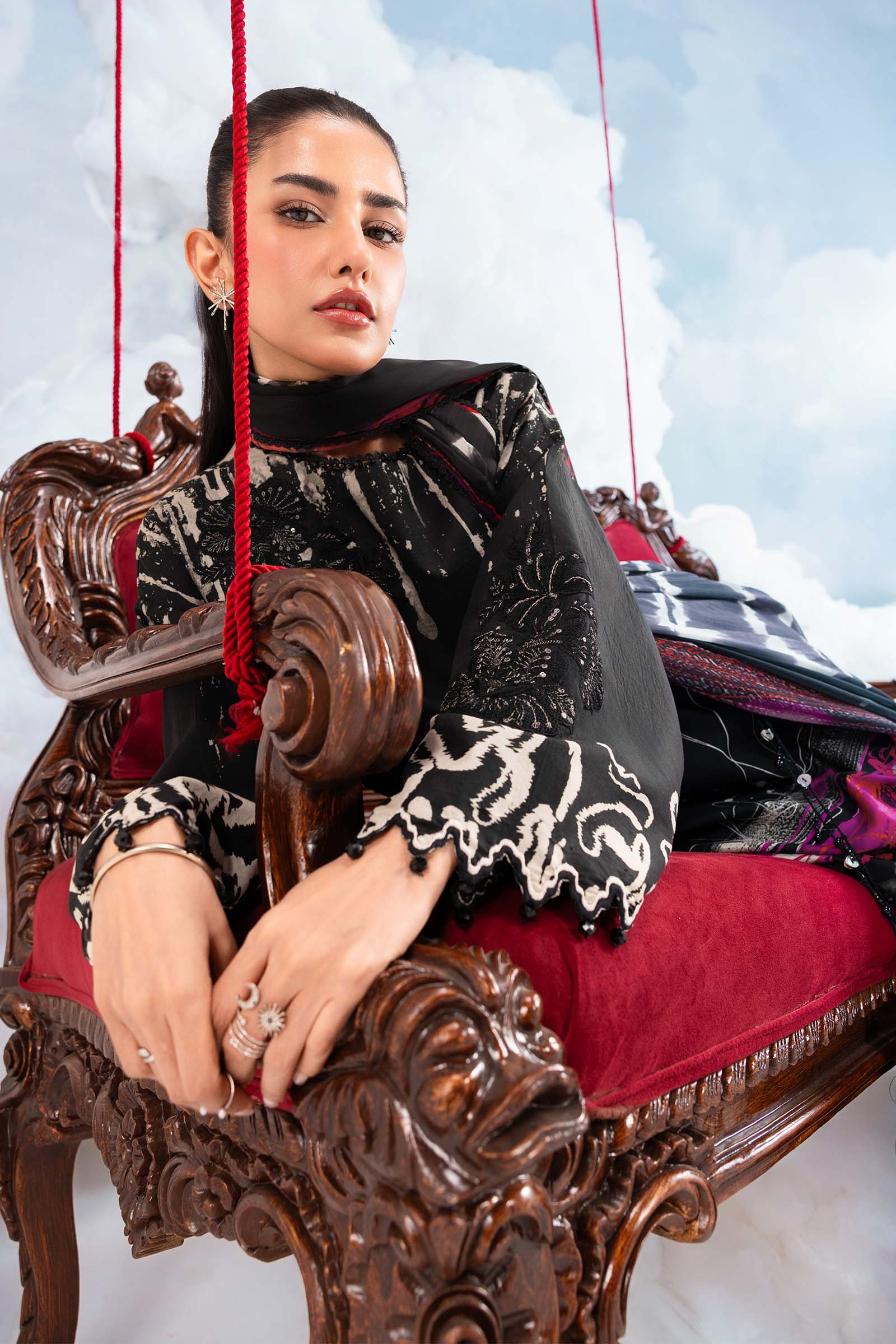 3 Pc Unstitched Embroidered Lawn Suit - Image 6