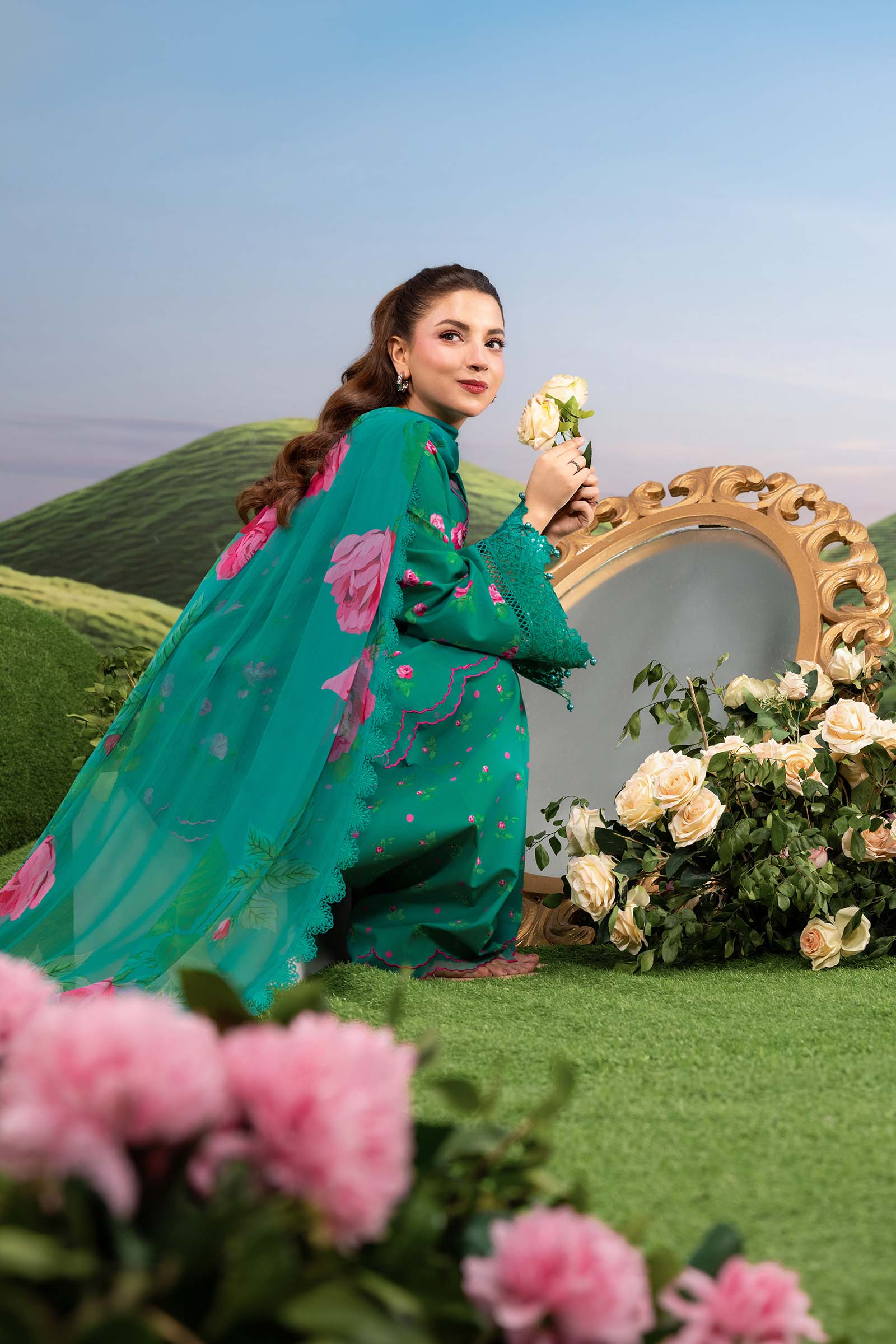 3 Pc Unstitched Embroidered Lawn Suit - Image 7