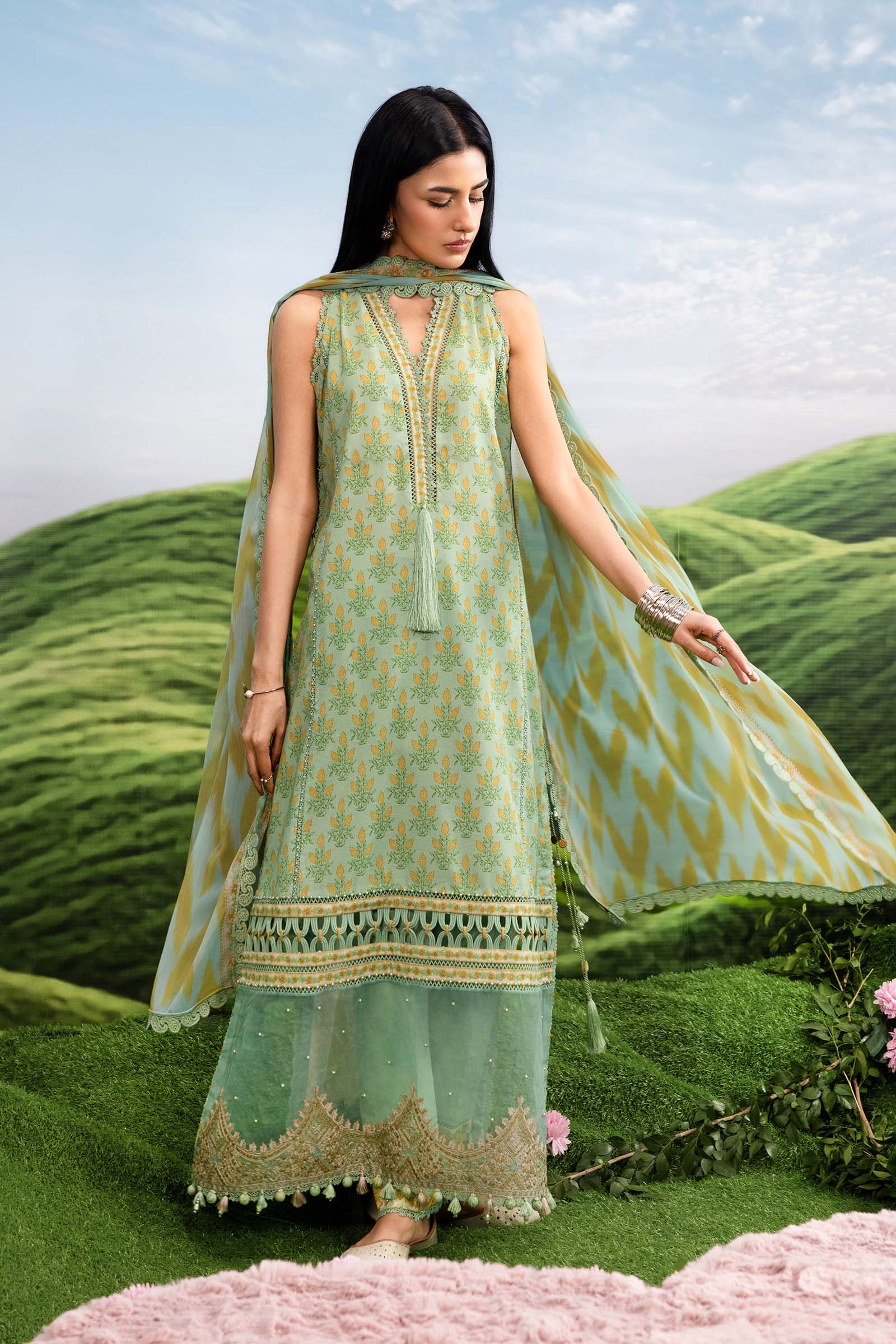 3 Pc Unstitched Embroidered Lawn Suit - Image 6