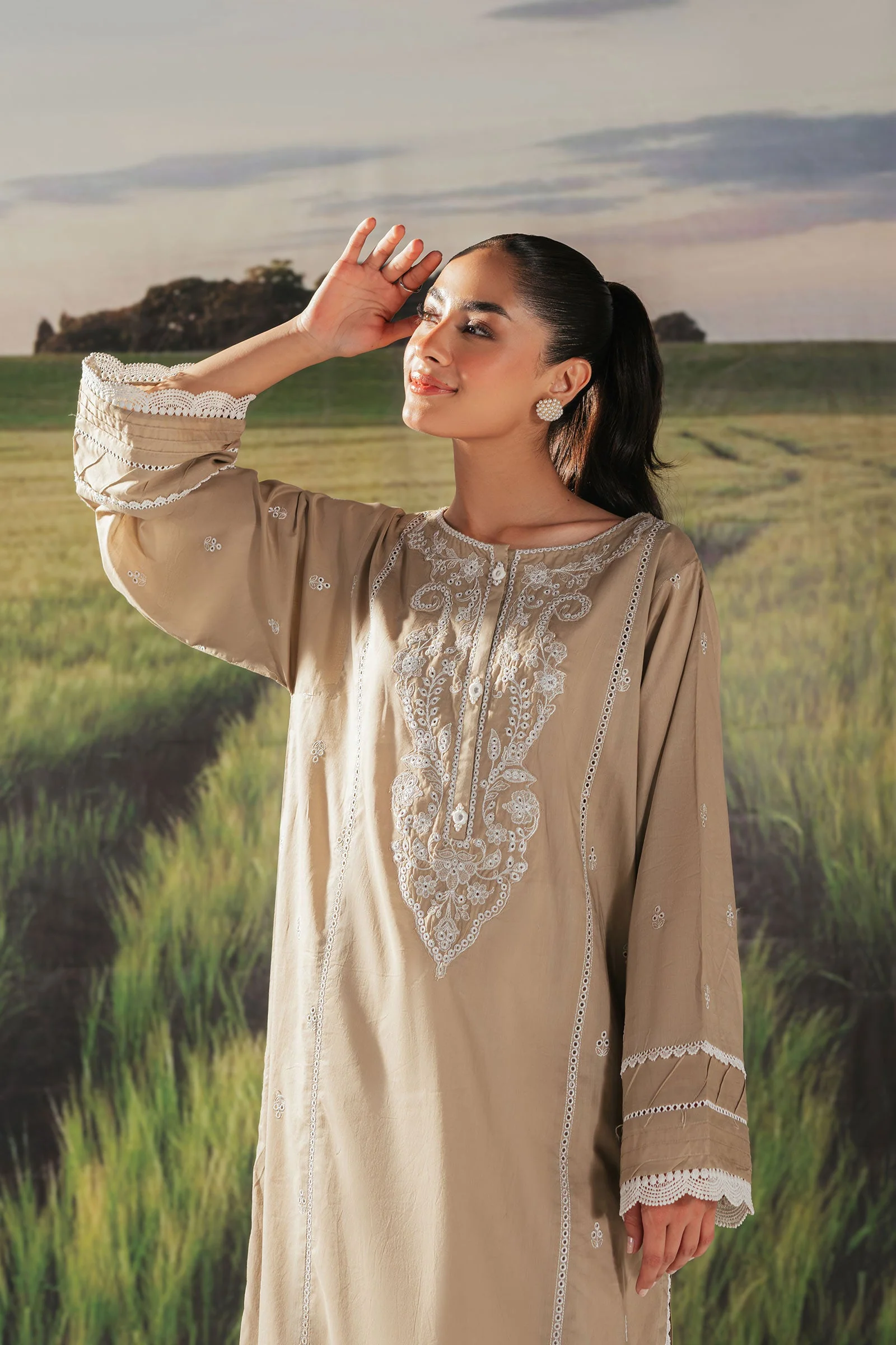 Embroidered Lawn Kurta - Image 7