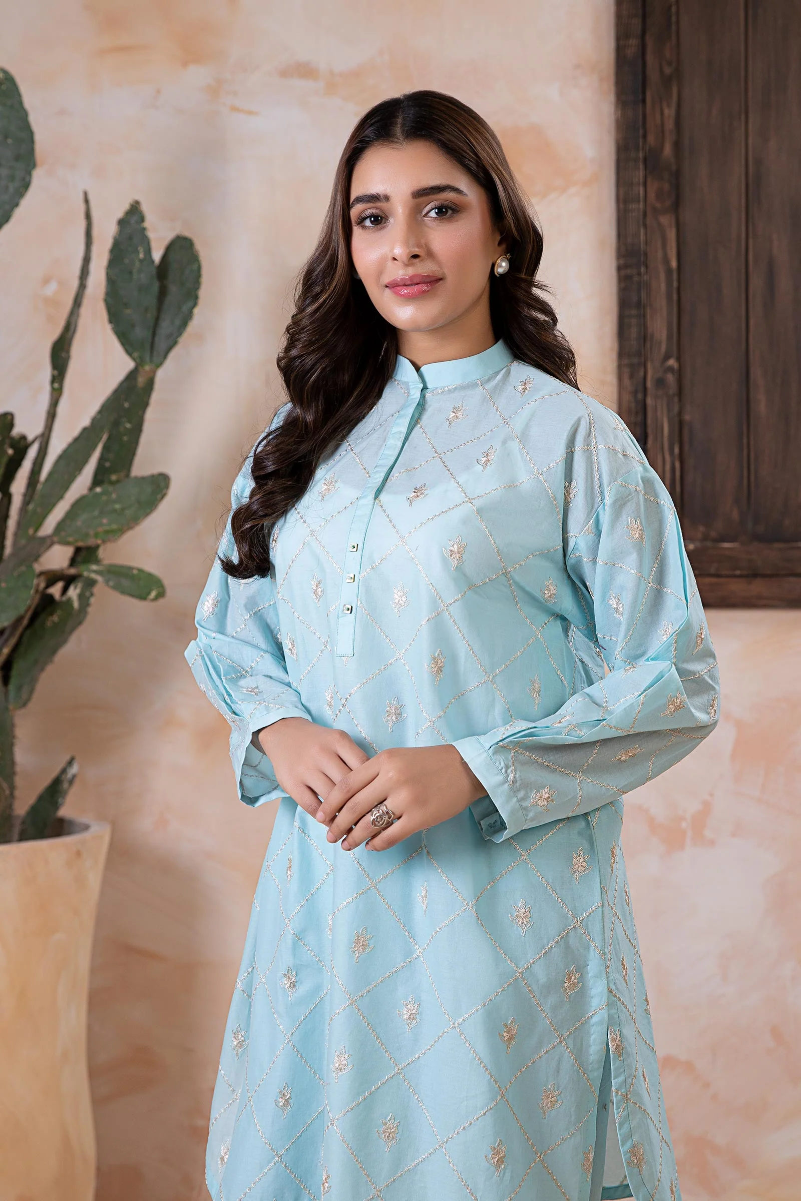 2 Piece Embroidered Lawn Suit - Image 2