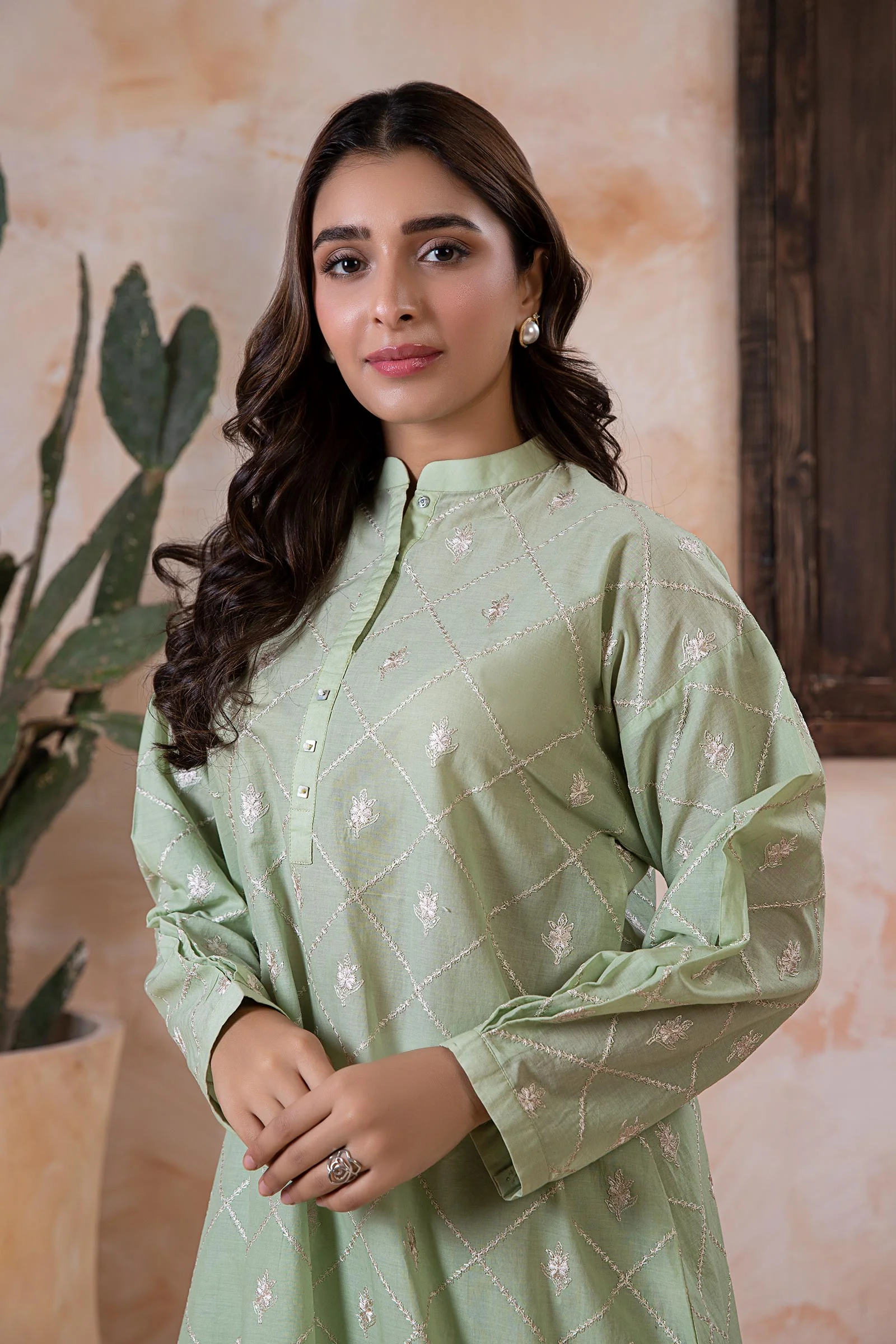 2 Piece Embroidered Lawn Suit - Image 3