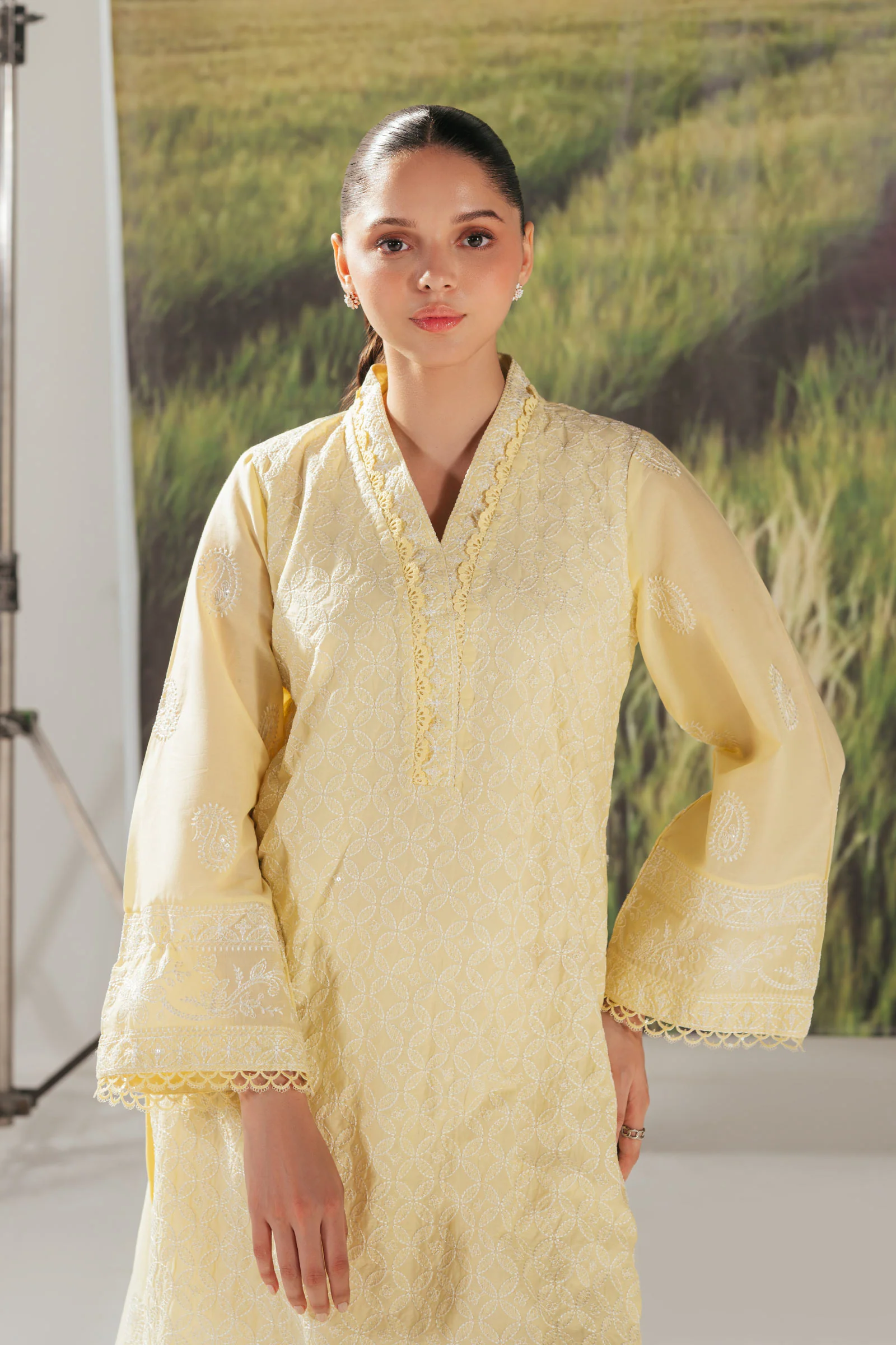 Embroidered Lawn Kurta - Image 2