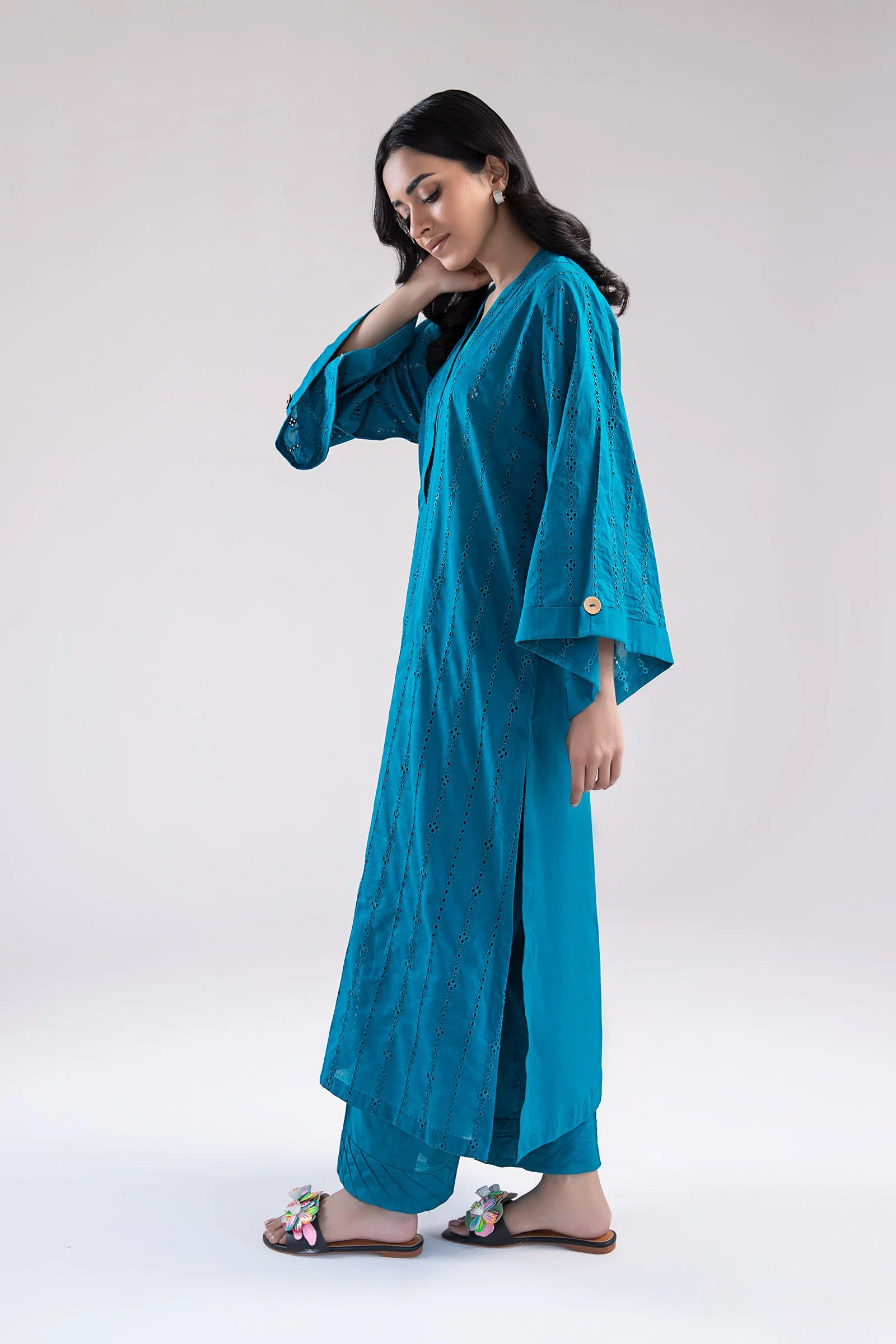 2 Piece Embroidered Lawn Suit - Image 3