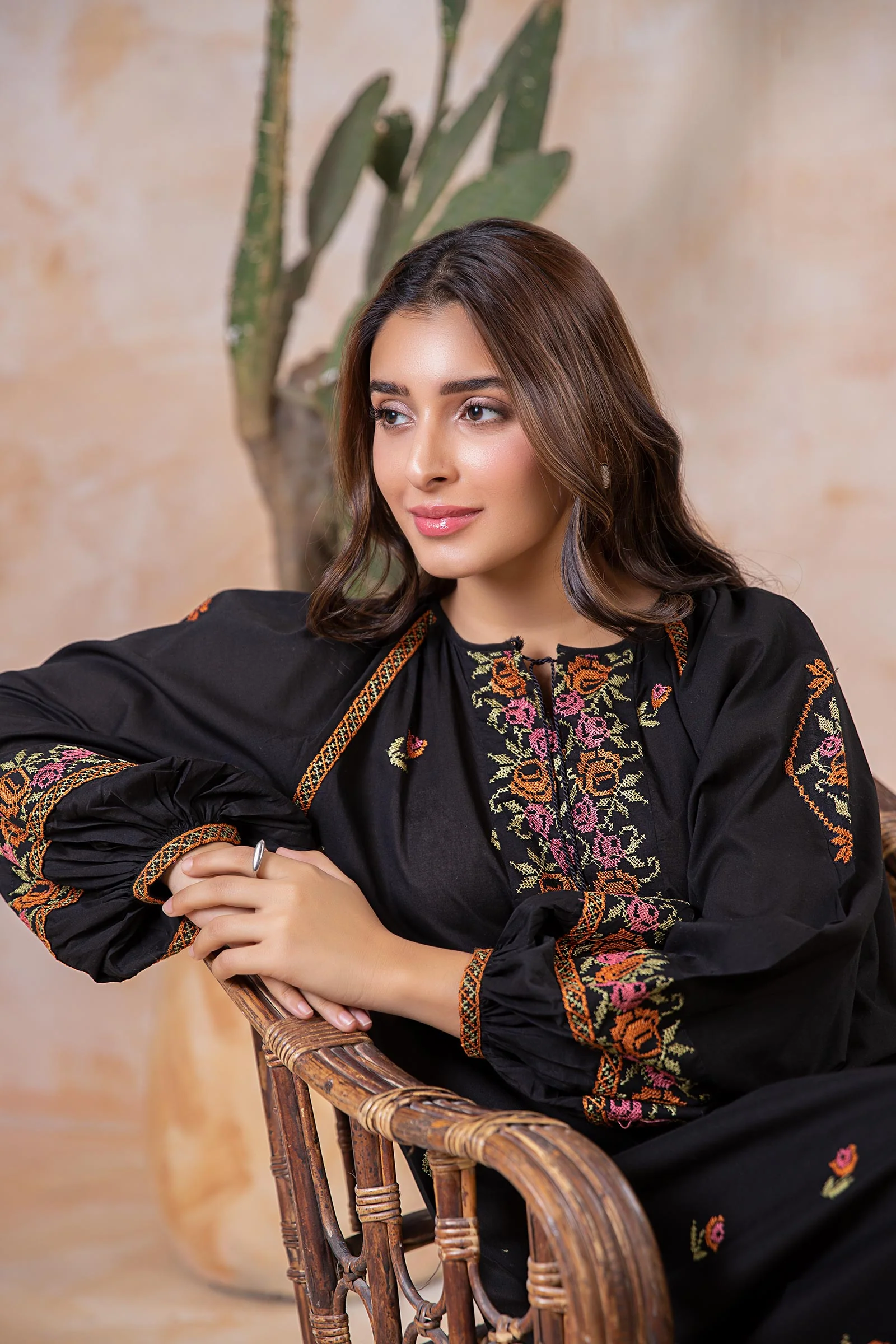 Embroidered Arabic Lawn Tunic - Image 2