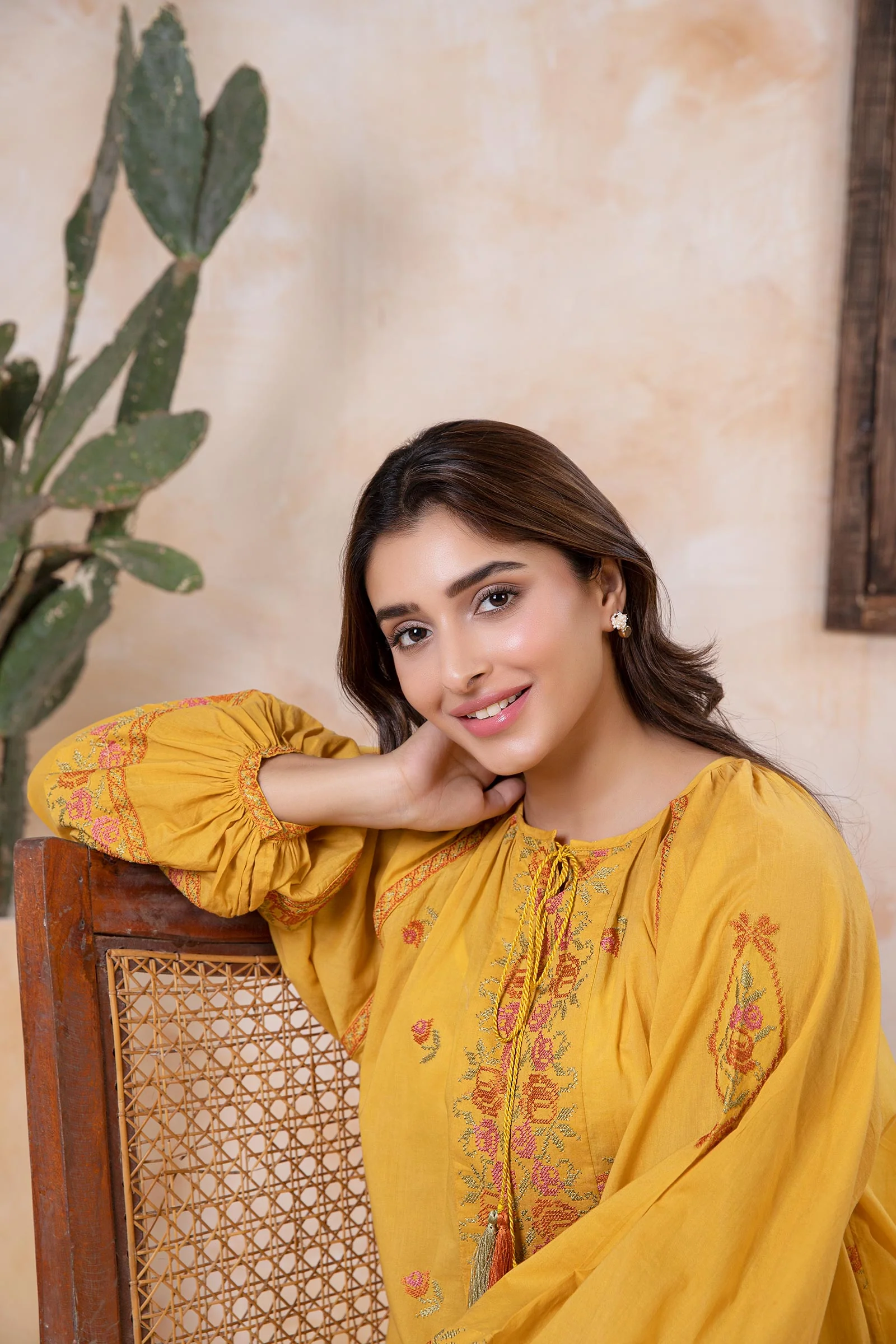 Embroidered Arabic Lawn Tunic - Image 2