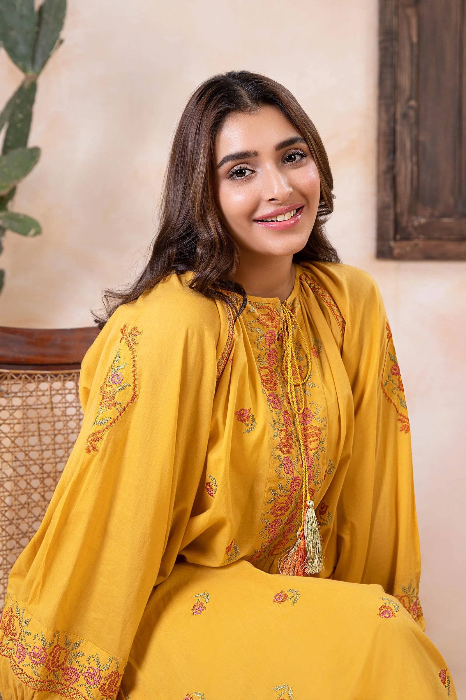 Embroidered Arabic Lawn Tunic - Image 3