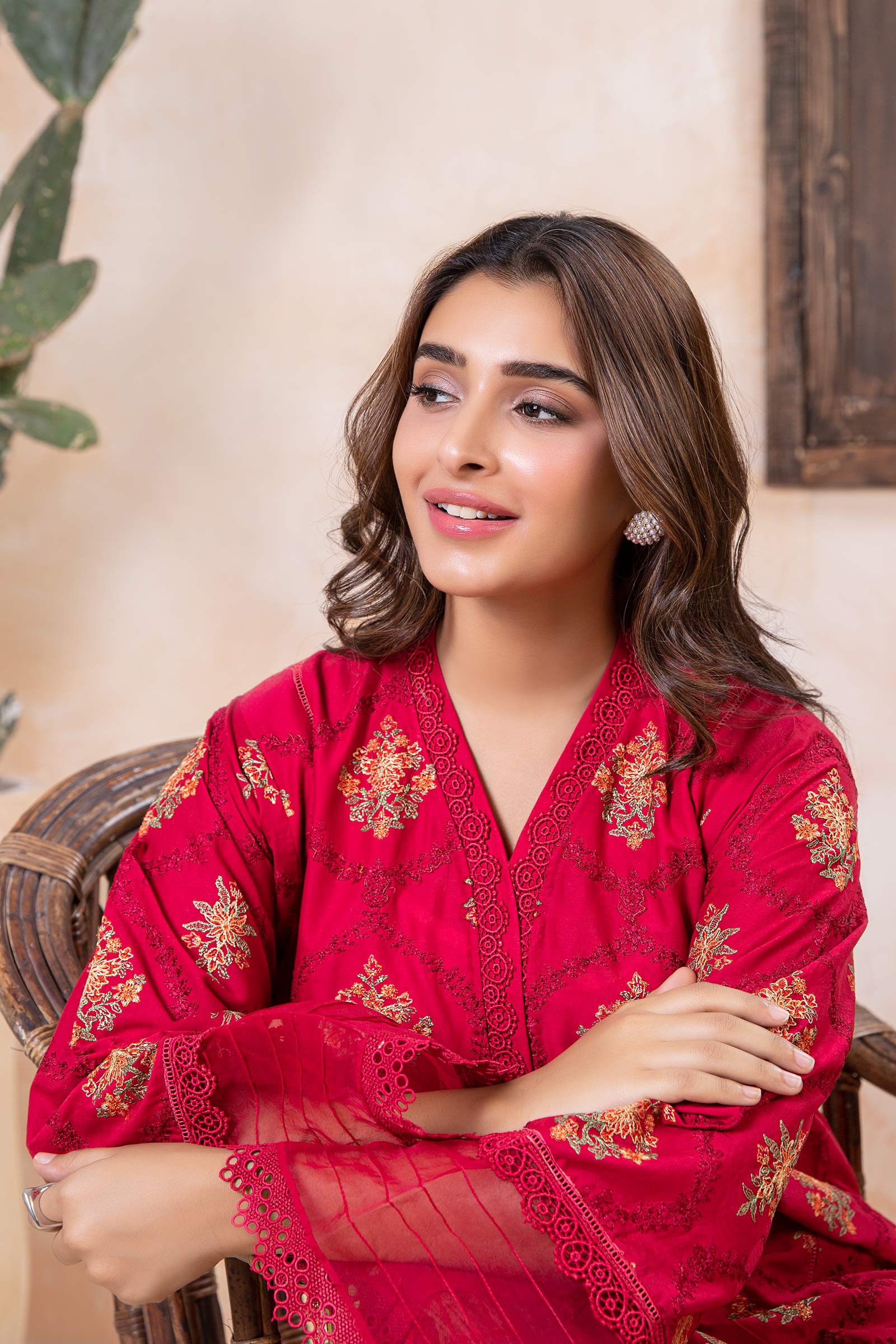Embroidered Lawn Kurta - Image 8