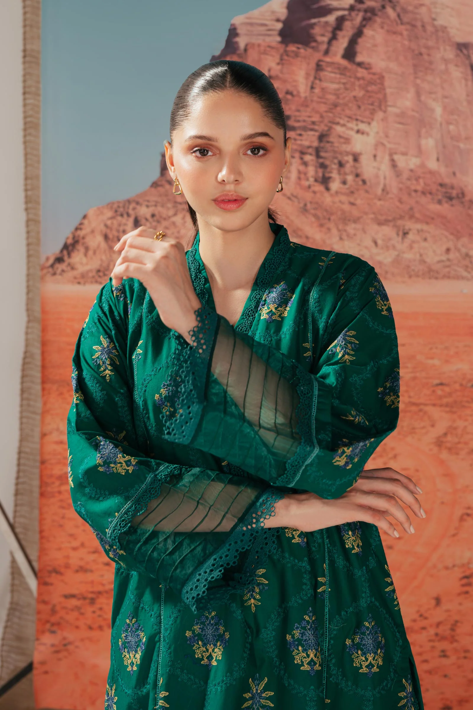 Embroidered Lawn Kurta - Image 2