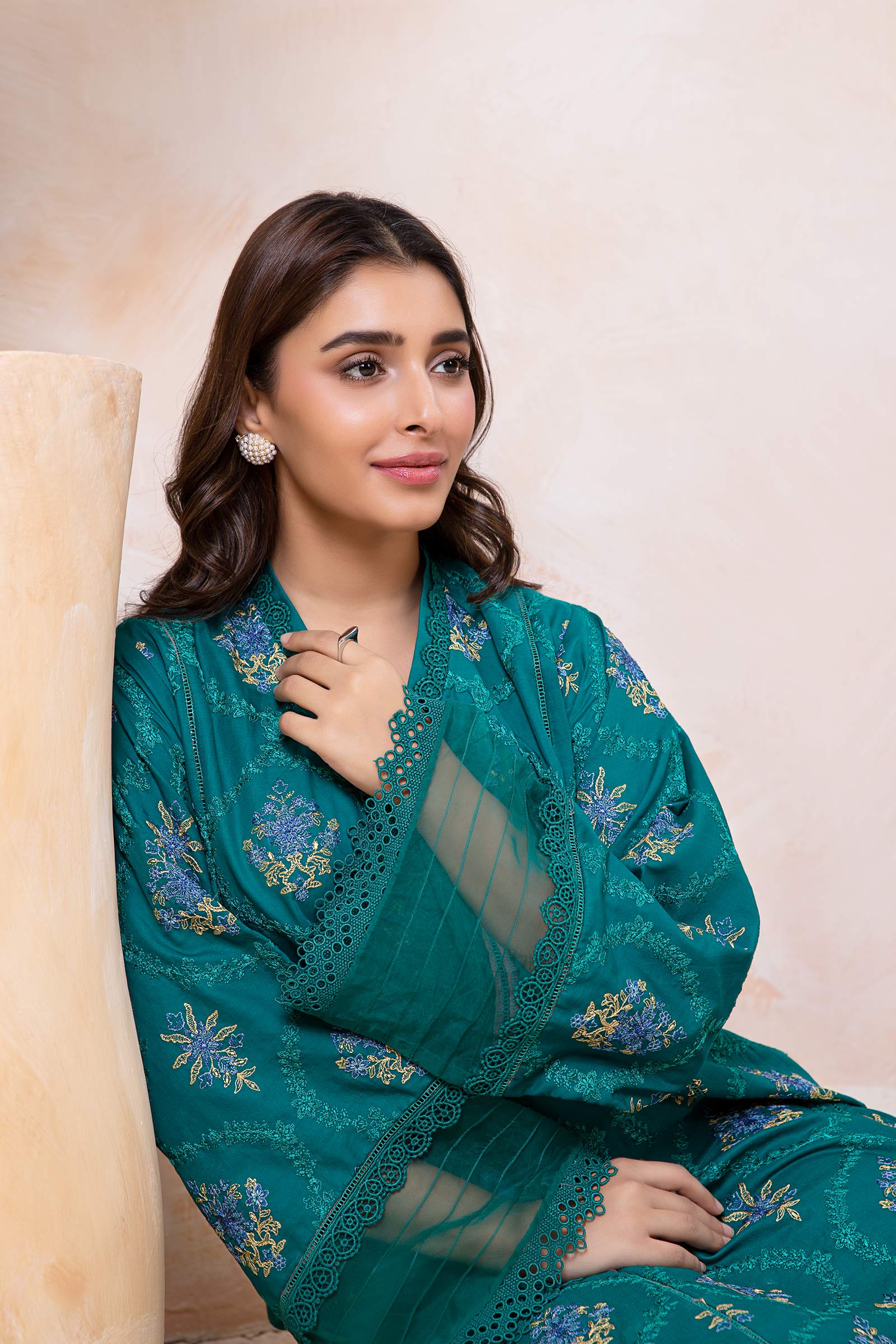 Embroidered Lawn Kurta - Image 7