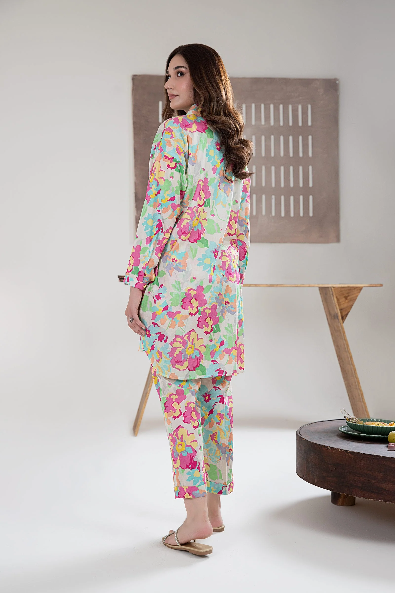 2 Piece Printed Arabic Lawn Suit - Image 5
