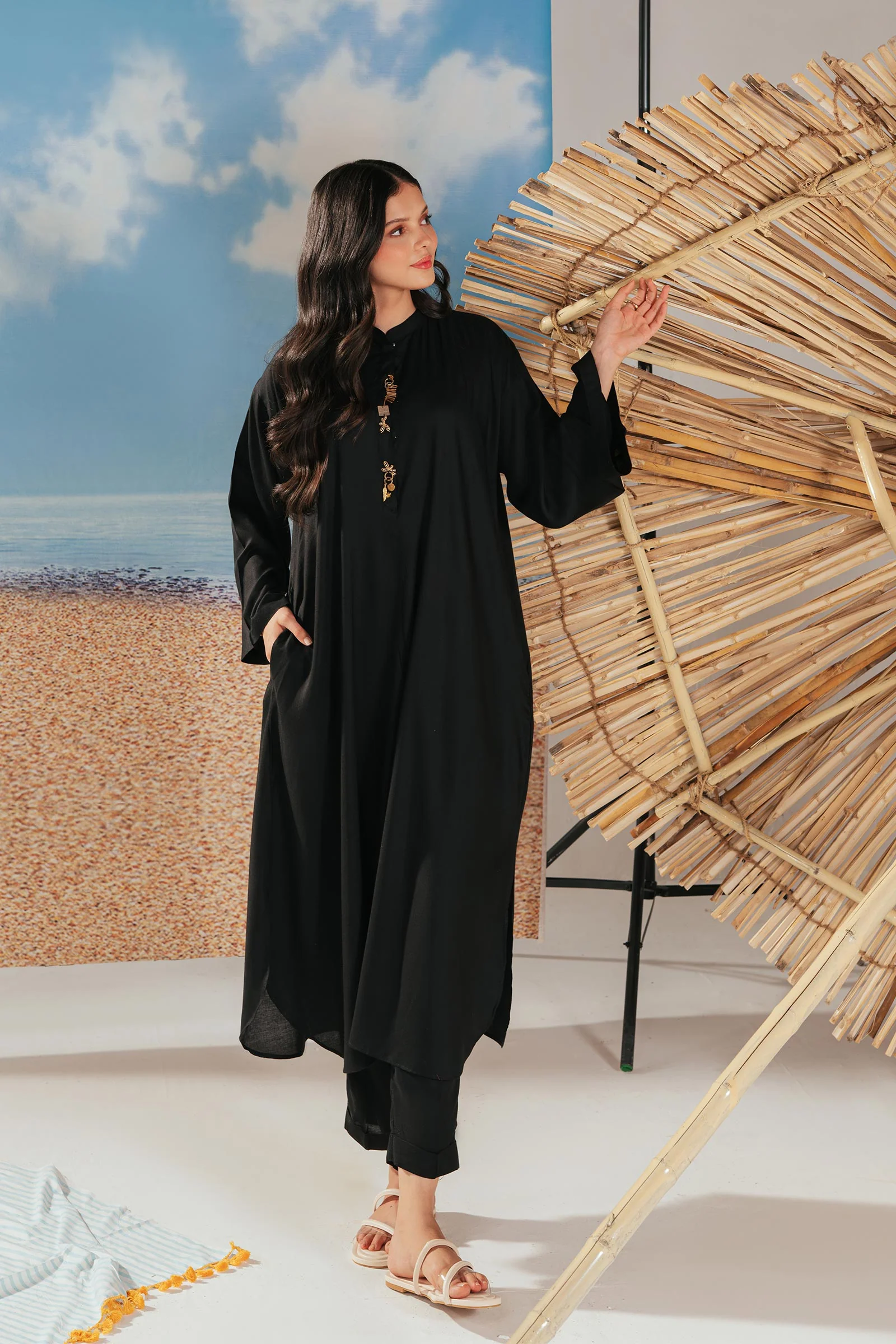 2 Piece Solid Arabic Lawn Suit - Image 3