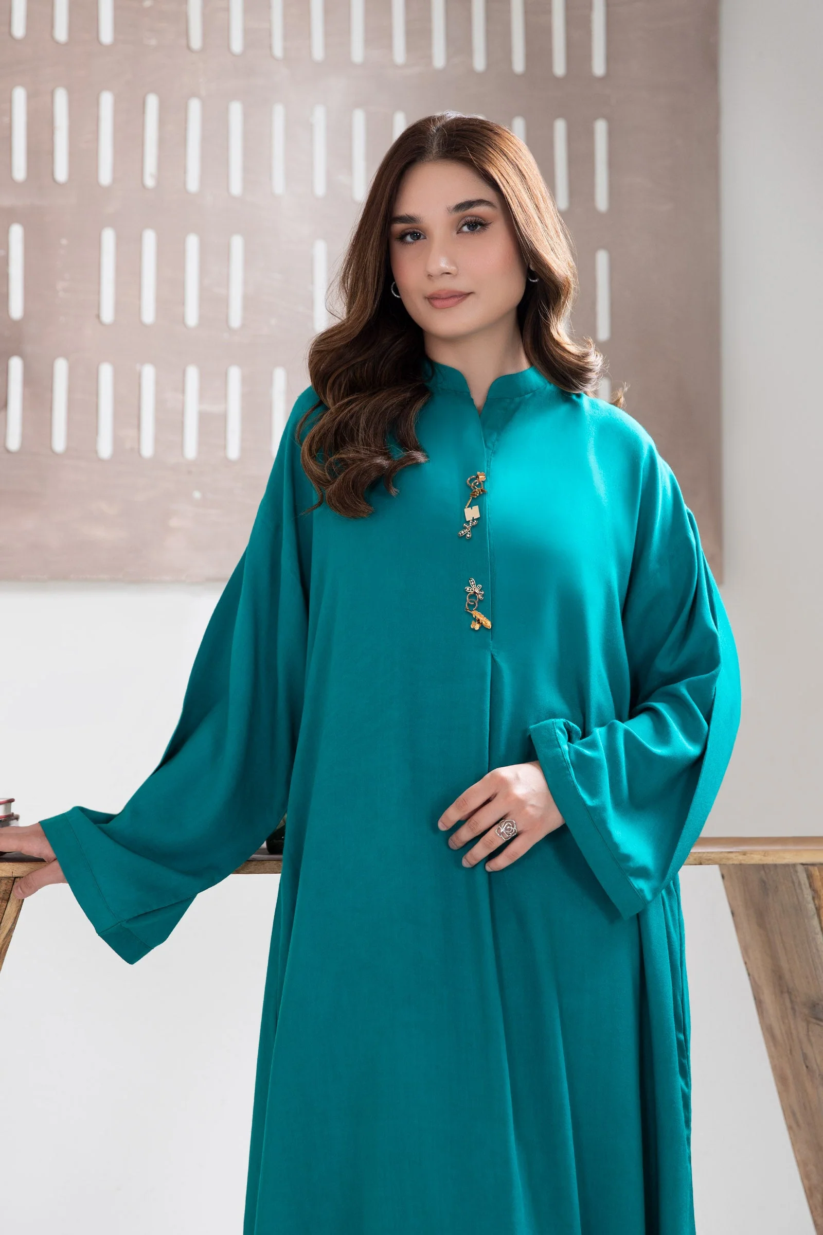 2 Piece Solid Arabic Lawn Suit - Image 2