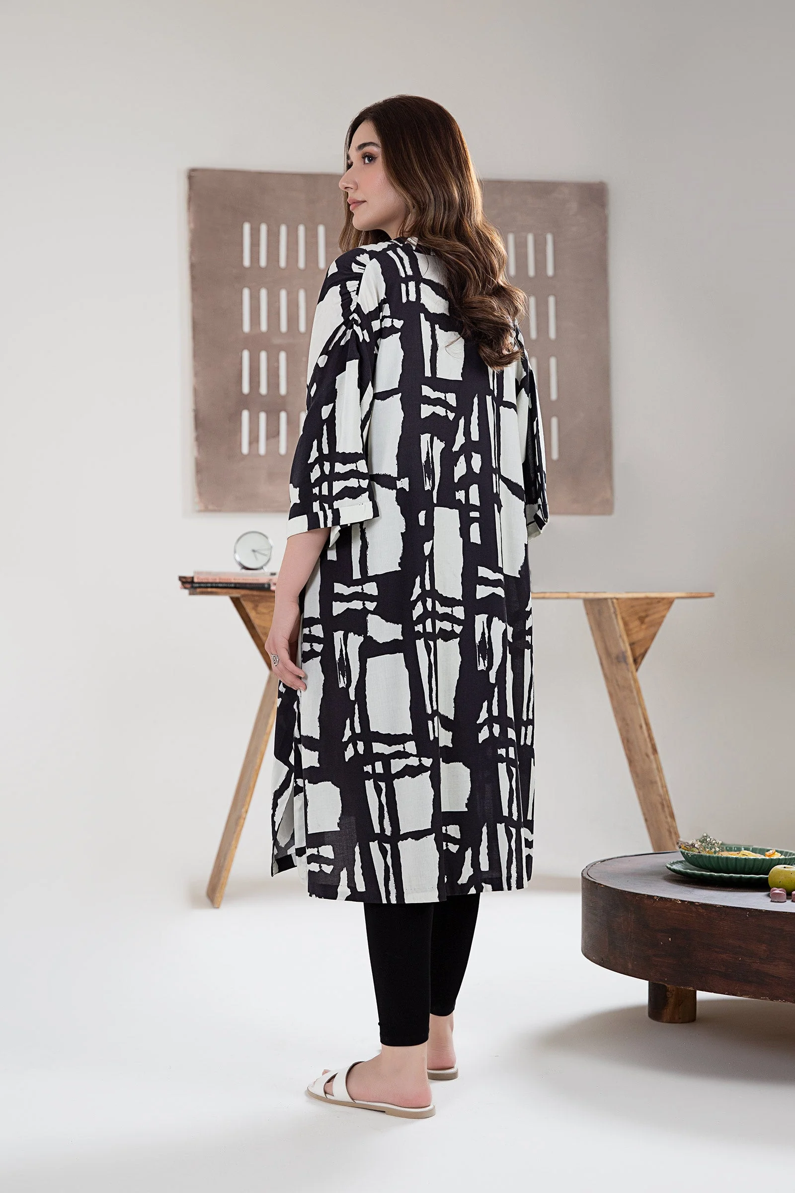 Printed Arabic Lawn Tunic - Image 5