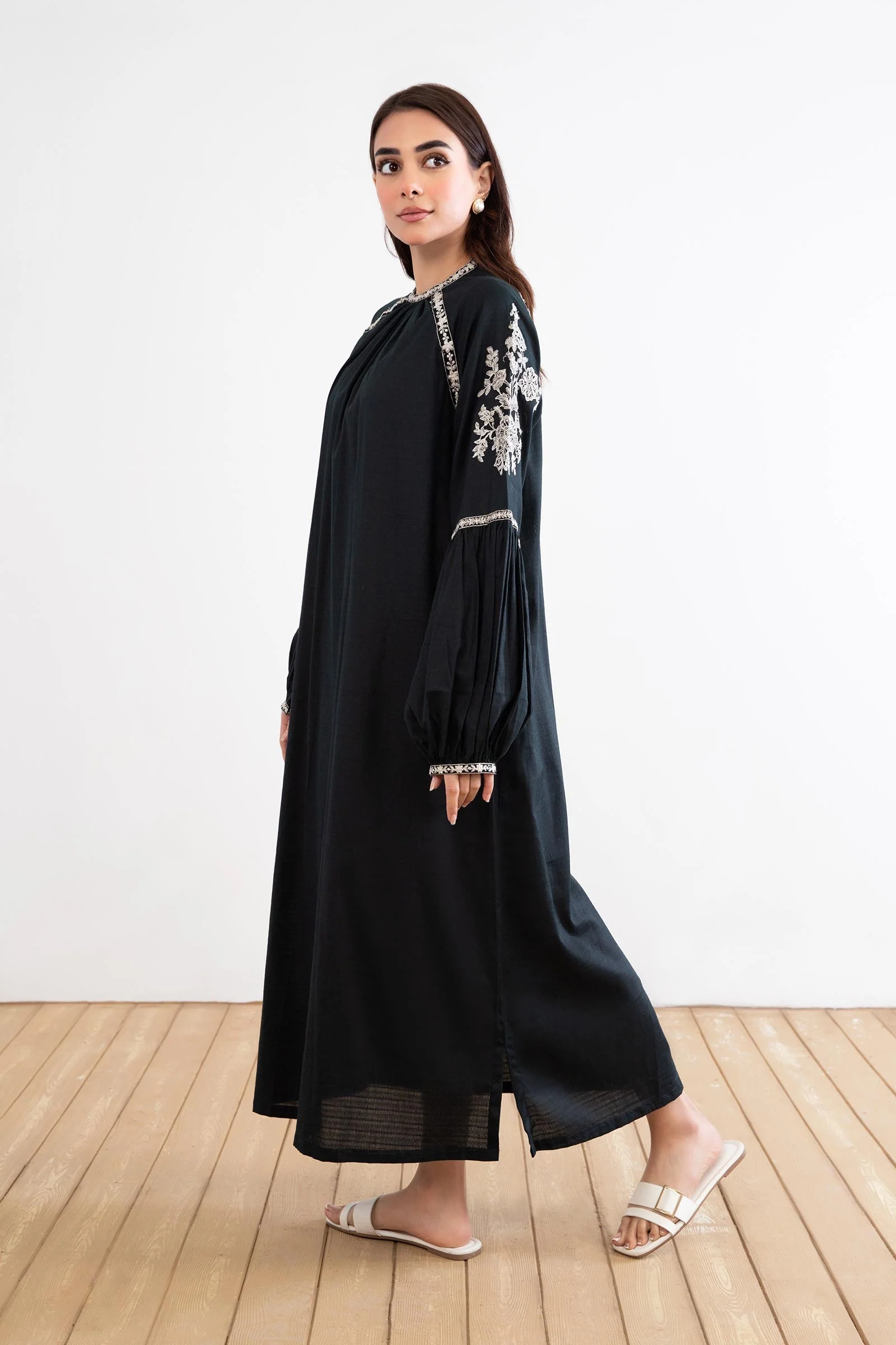 Embroidered Arabic Lawn Shirt - Image 5