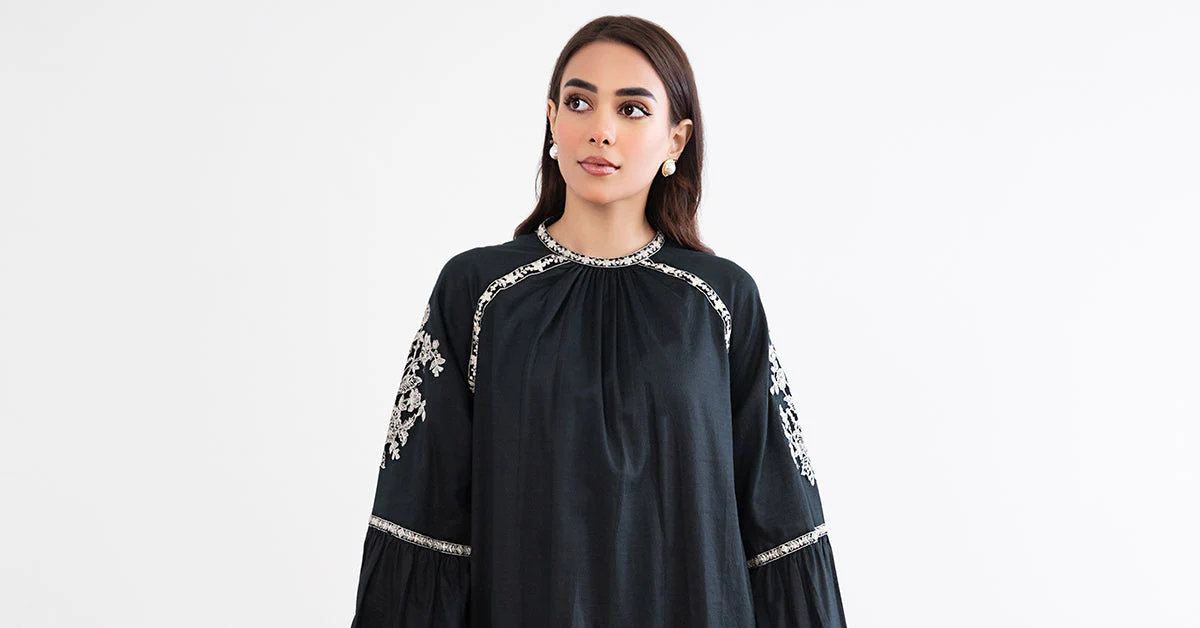 Embroidered Arabic Lawn Shirt - Image 7