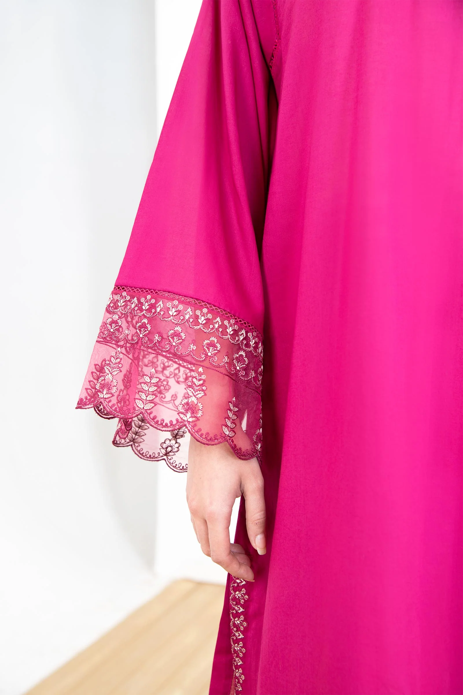 2 Piece Embroidered Lawn Suit - Image 3