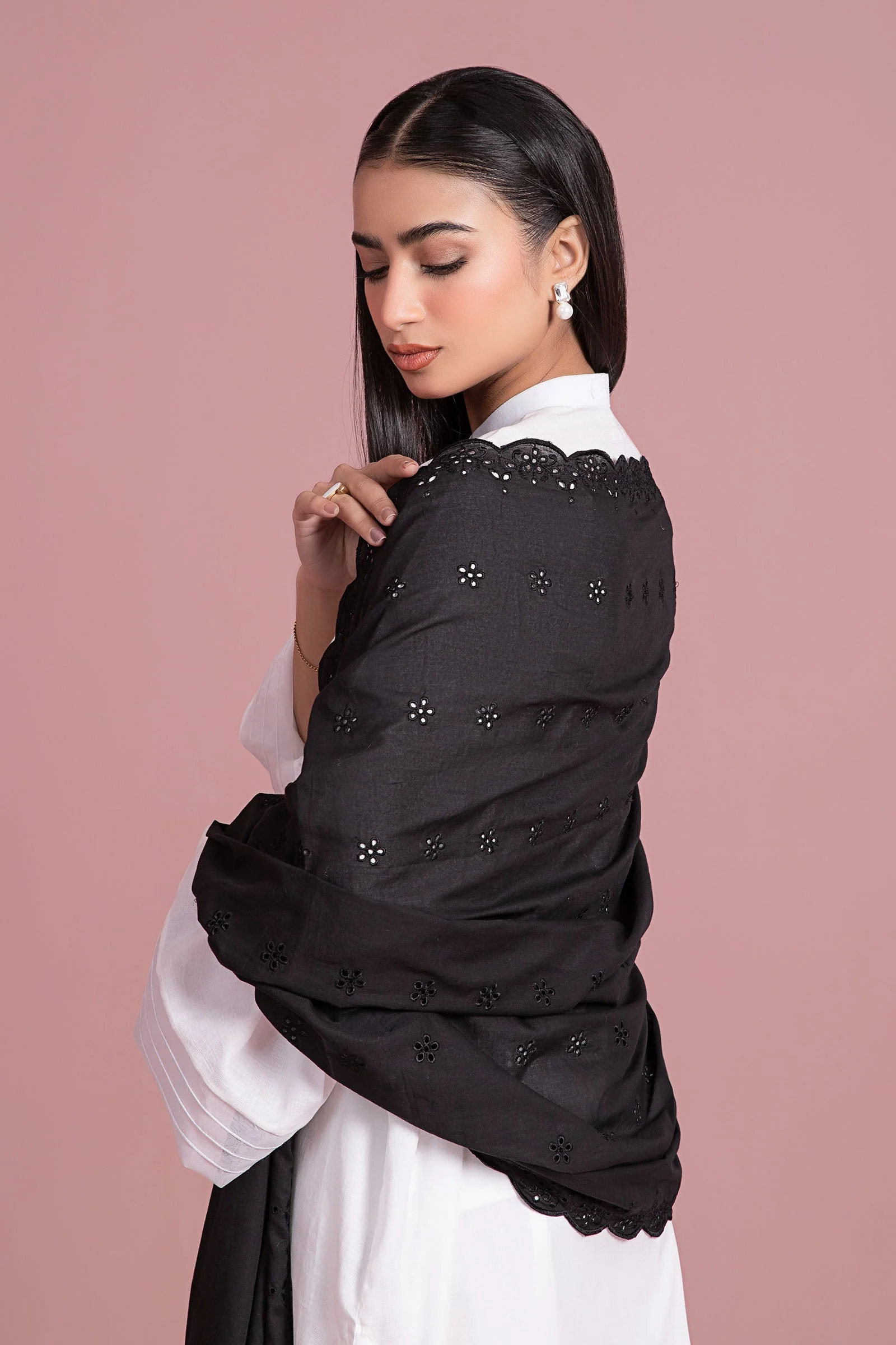 Embroidered Lawn Dupatta - Image 2