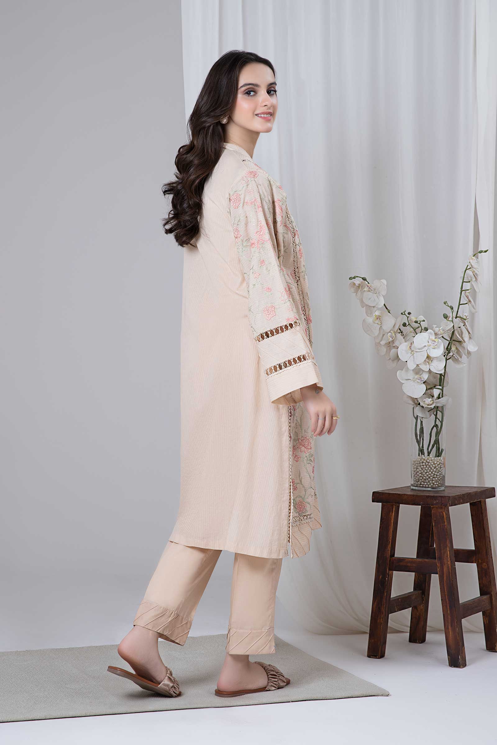 Embroidered Lawn Kurta - Image 10