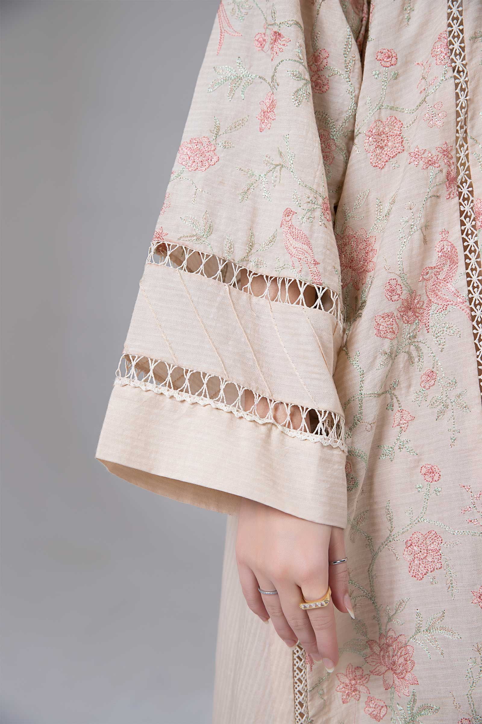 Embroidered Lawn Kurta - Image 7