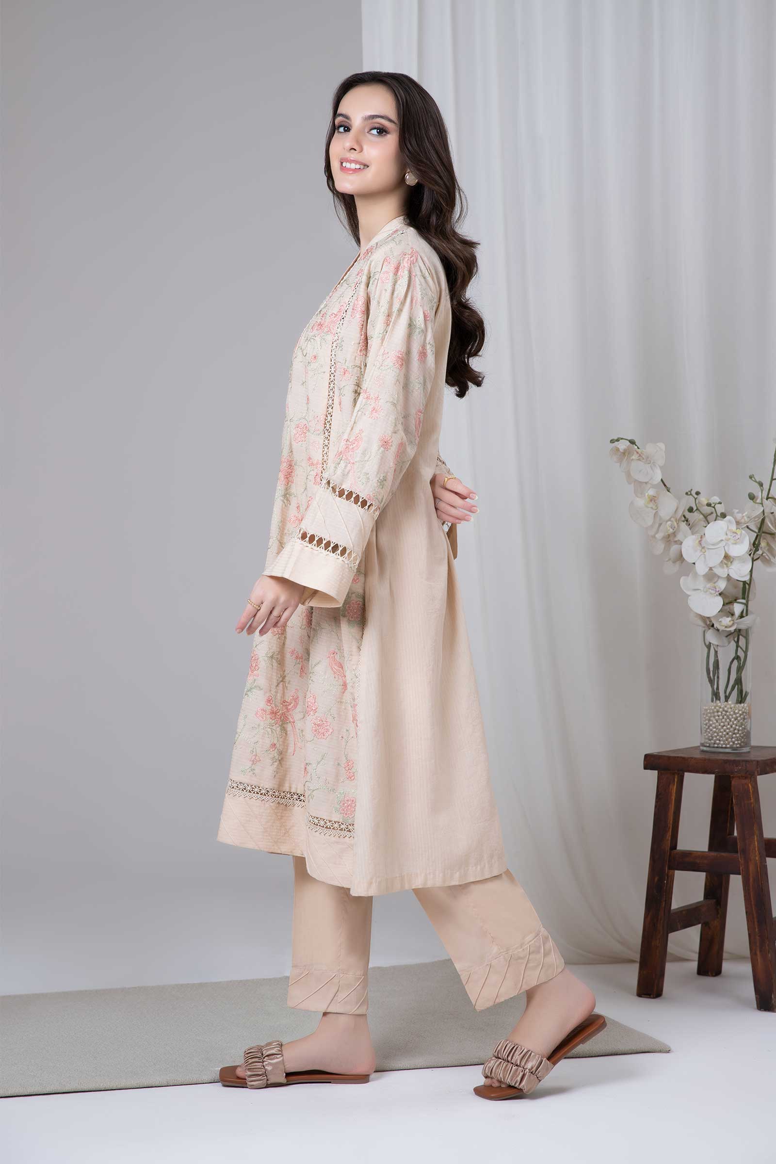 Embroidered Lawn Kurta - Image 9