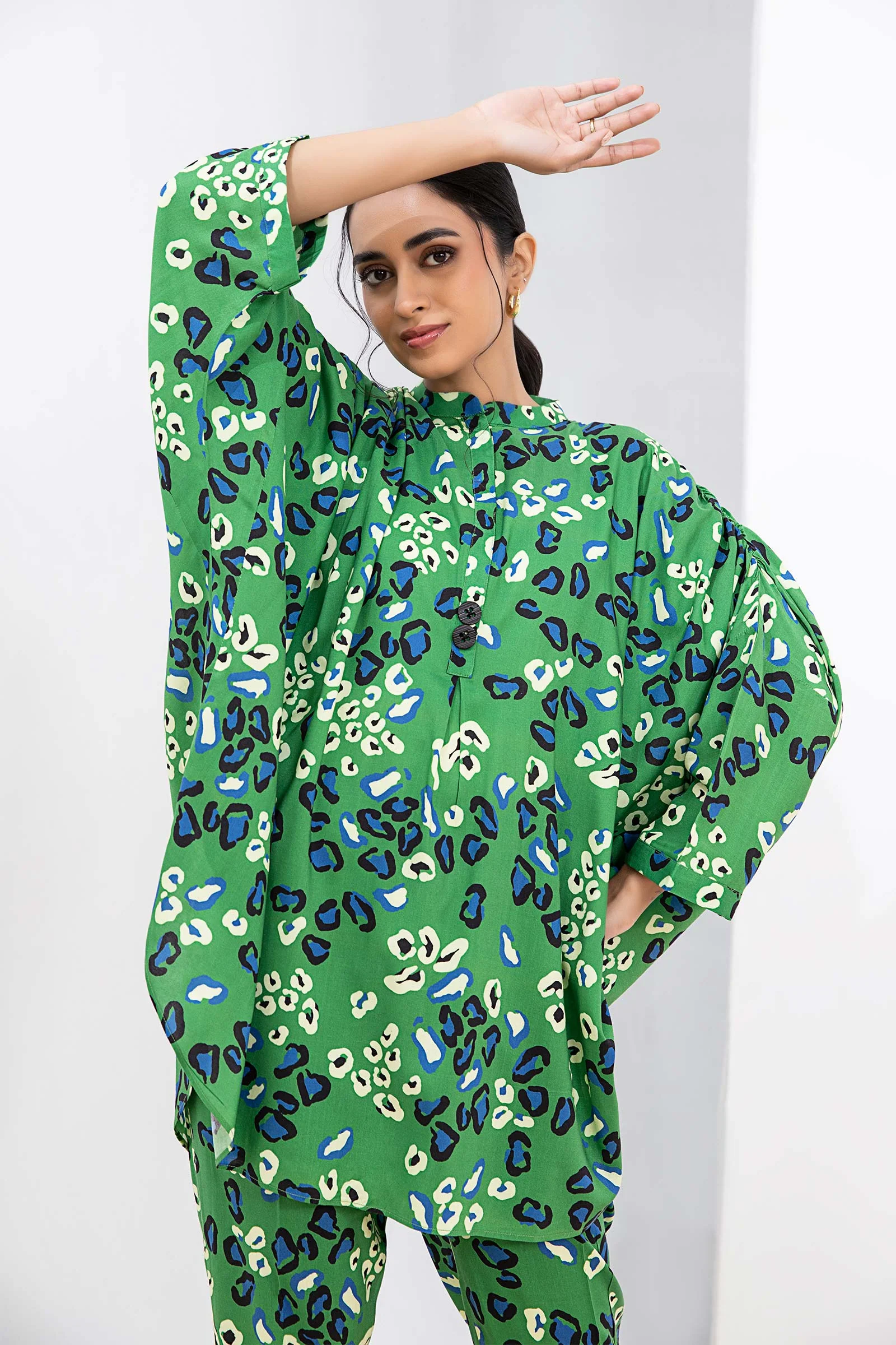 Printed Arabic Lawn Co-Ord Set - Image 4
