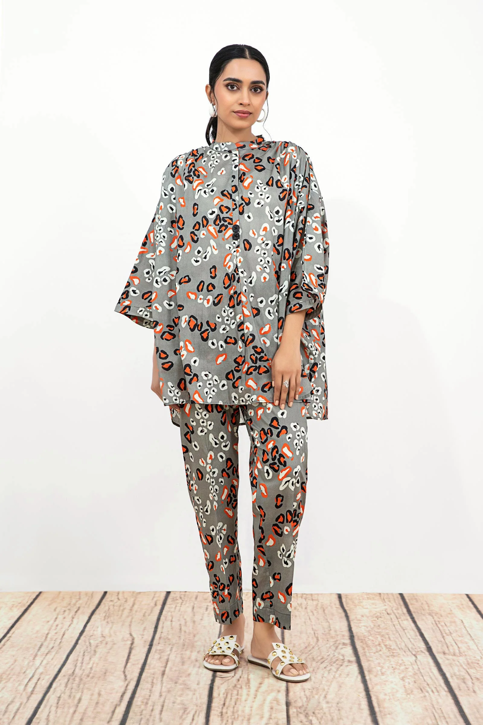 Printed Arabic Lawn Co-Ord Set - Image 2