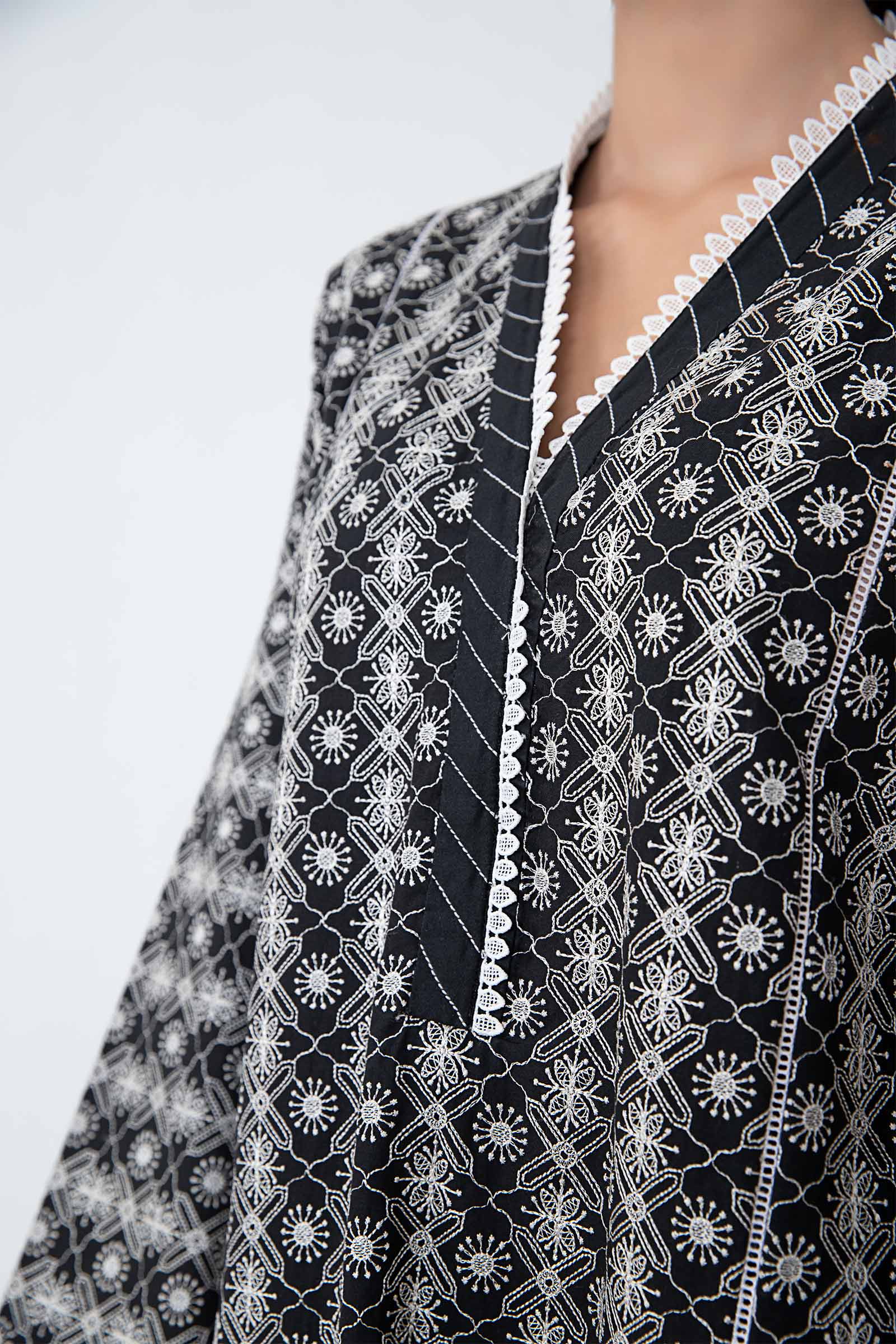 Embroidered Lawn Shirt - Image 5