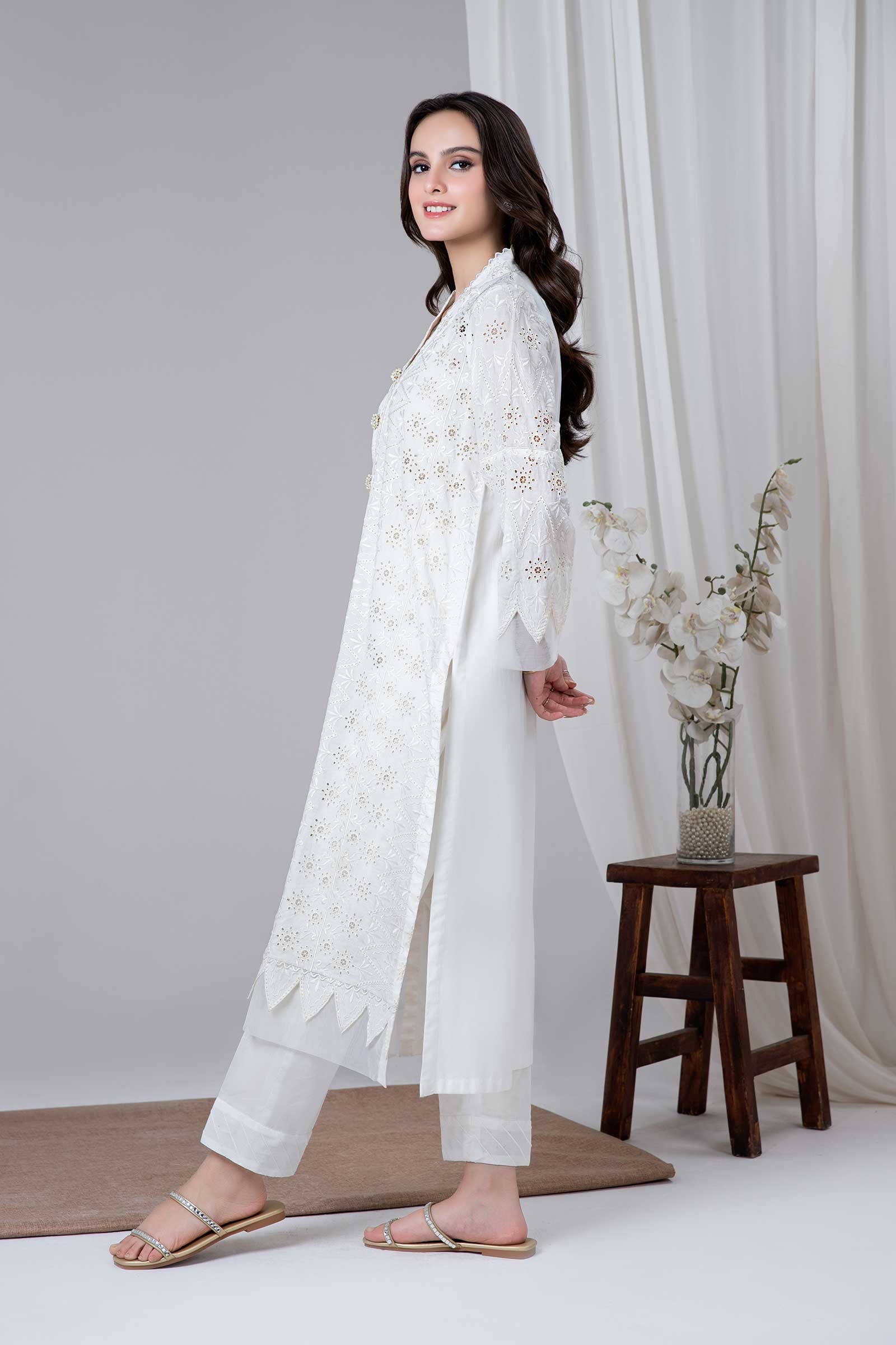 Embroidered Lawn Kurta - Image 5