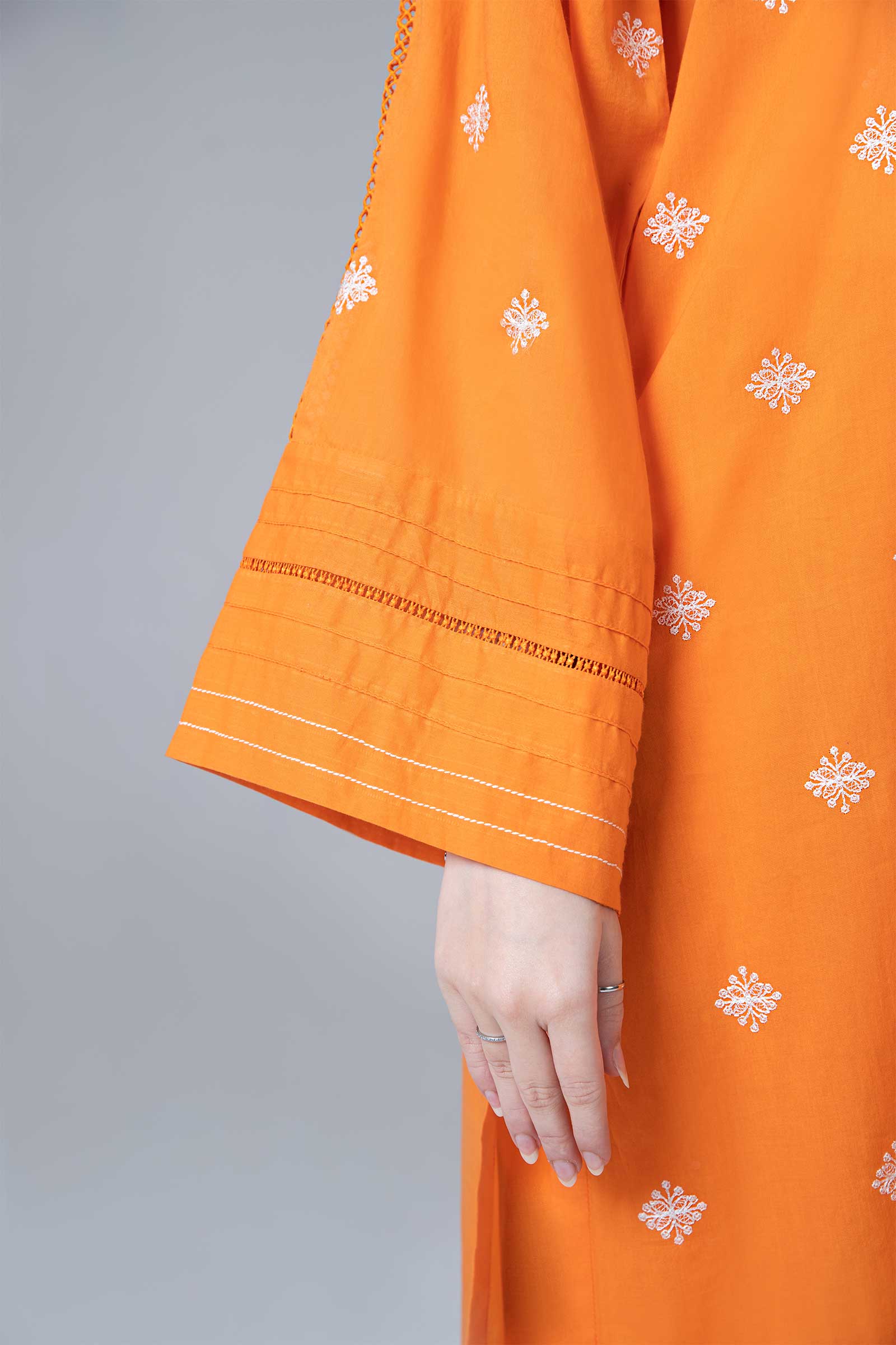 Embroidered Lawn Shirt - Image 5