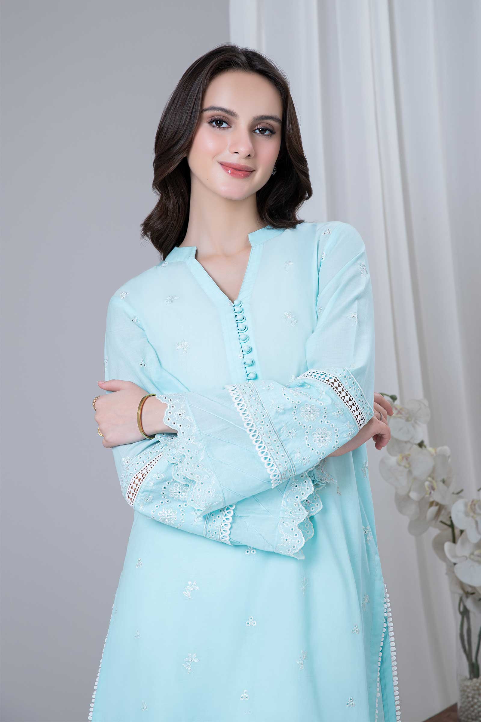 Embroidered Lawn Kurta - Image 2