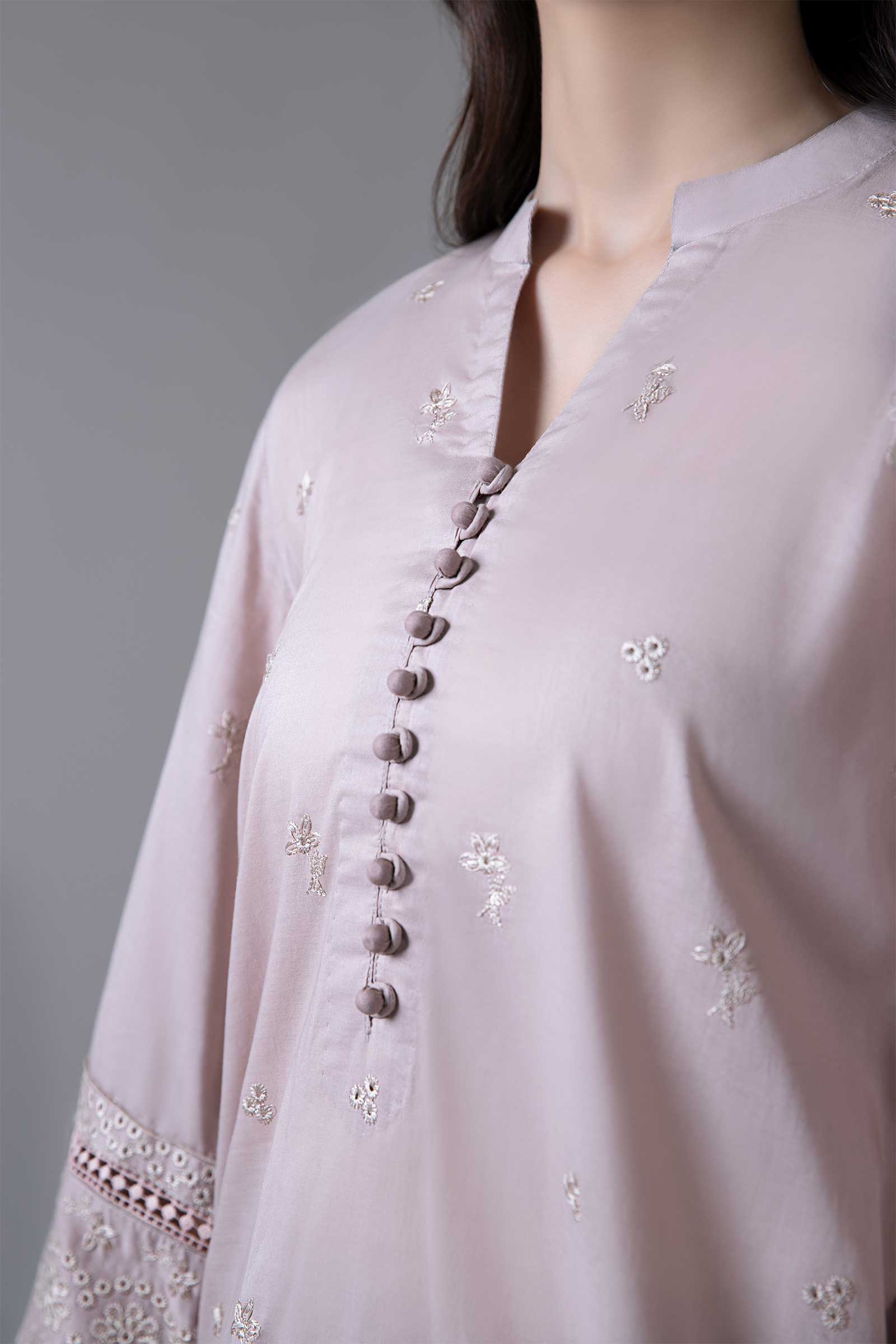 Embroidered Lawn Kurta - Image 5