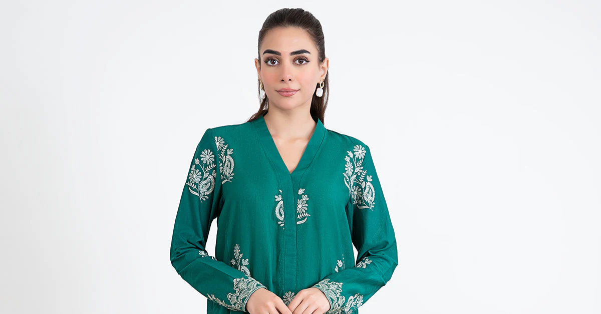 2 Piece Embroidered Lawn Suit - Image 7