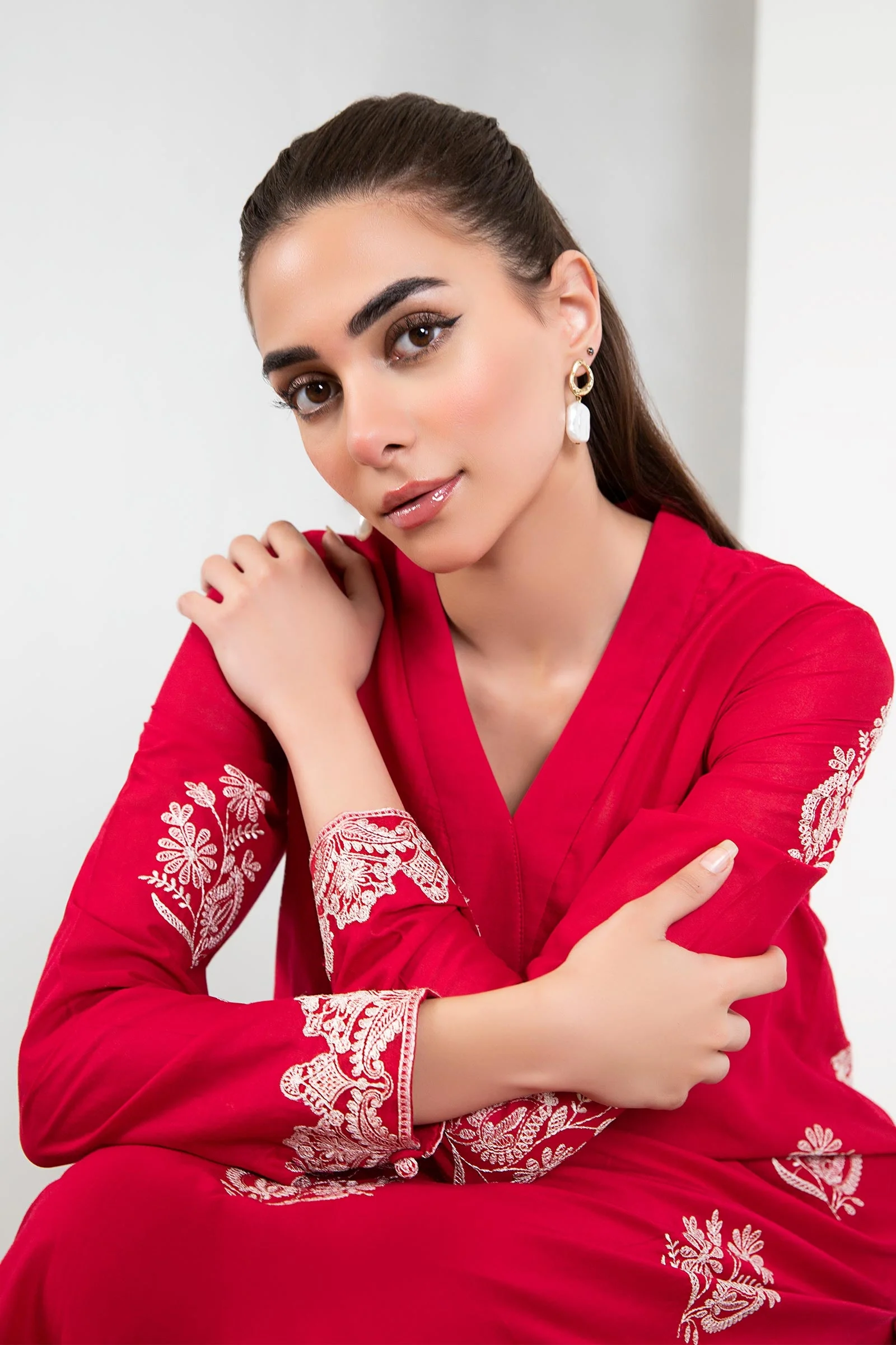 2 Piece Embroidered Lawn Suit - Image 5