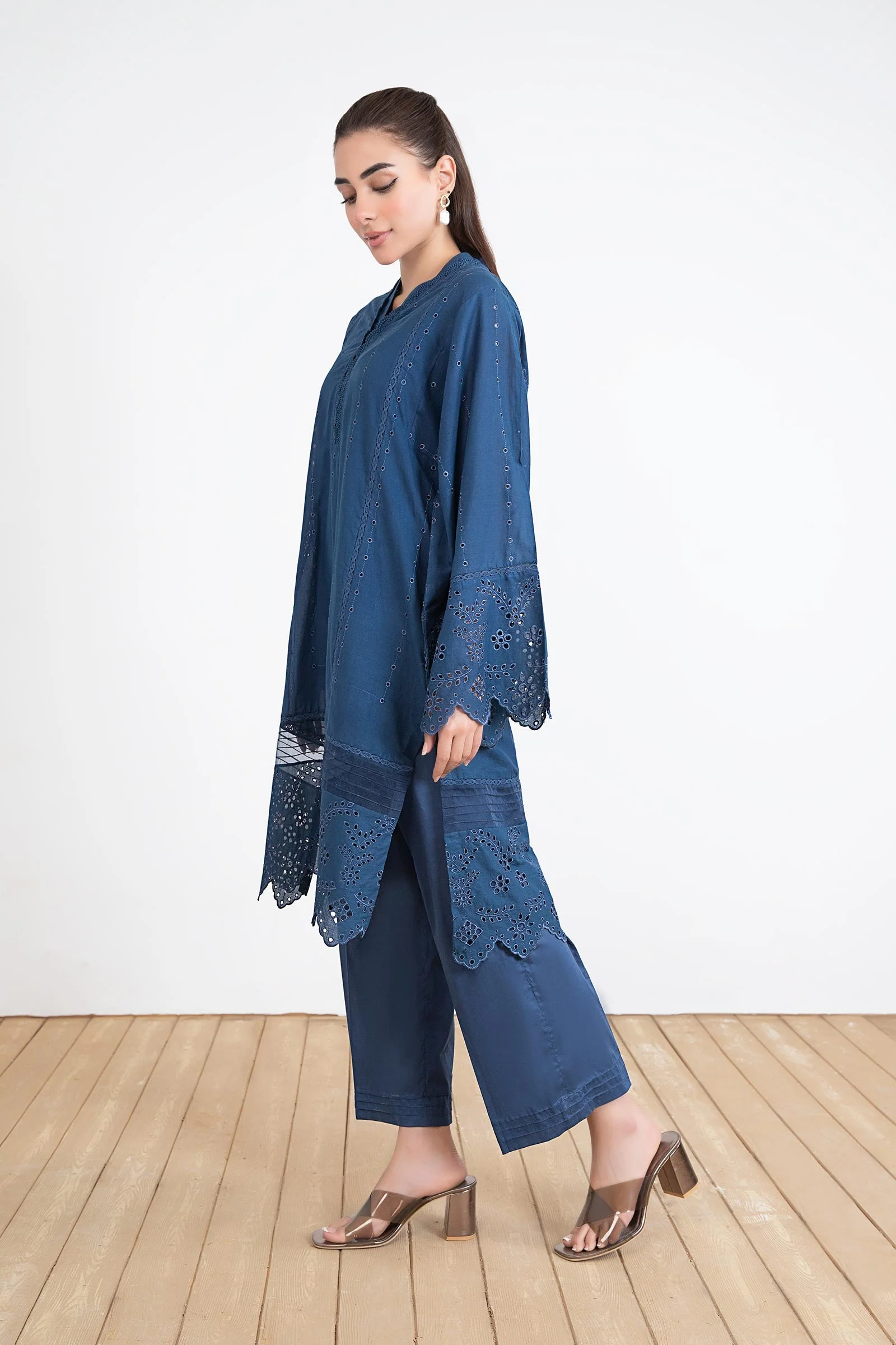 Embroidered Lawn Kurta - Image 6