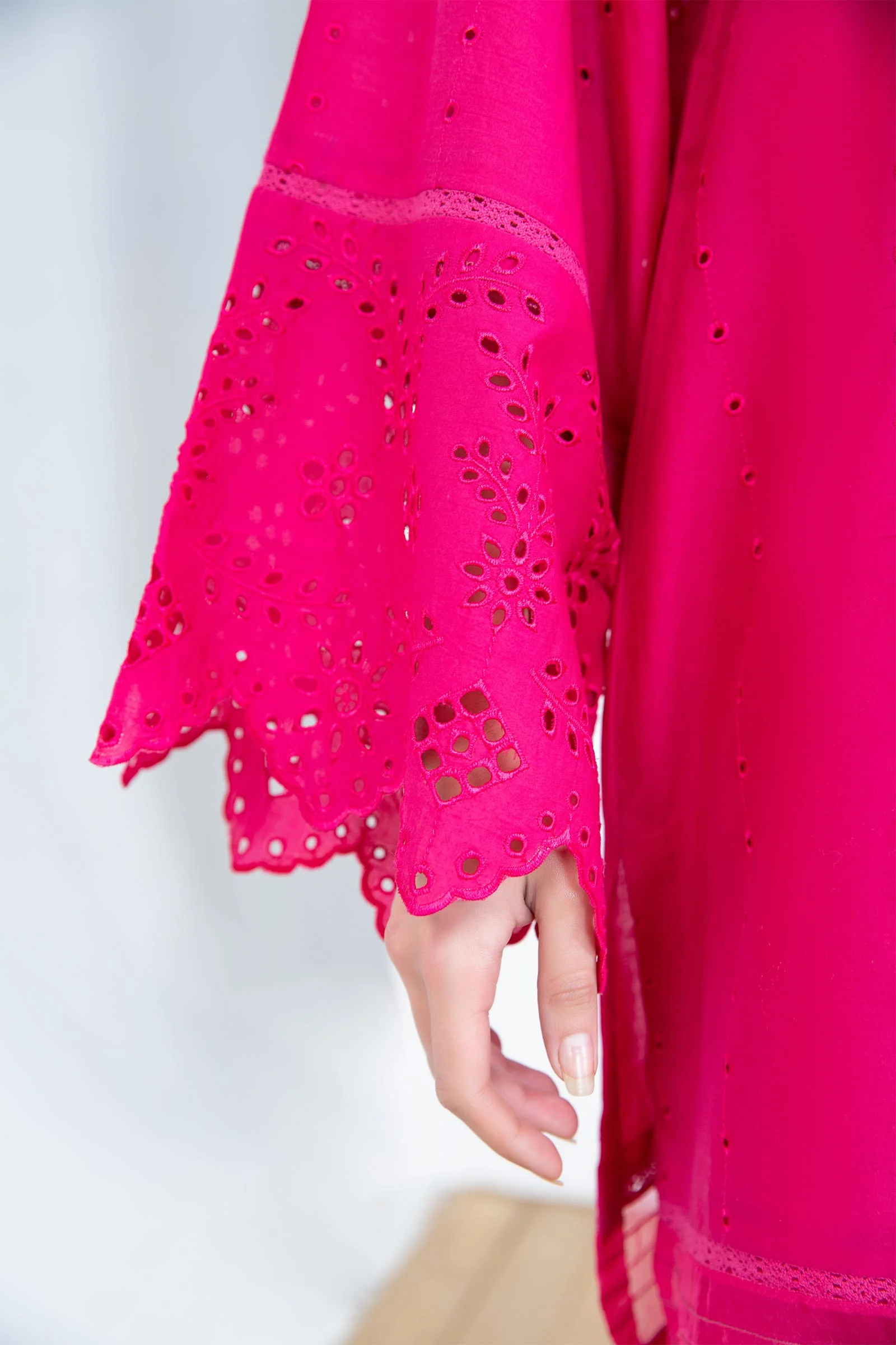Embroidered Lawn Kurta - Image 5