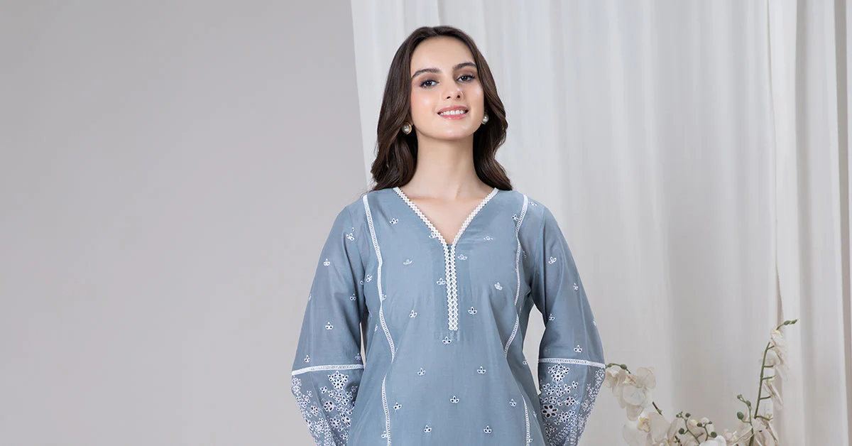 Embroidered Lawn Kurta - Image 8
