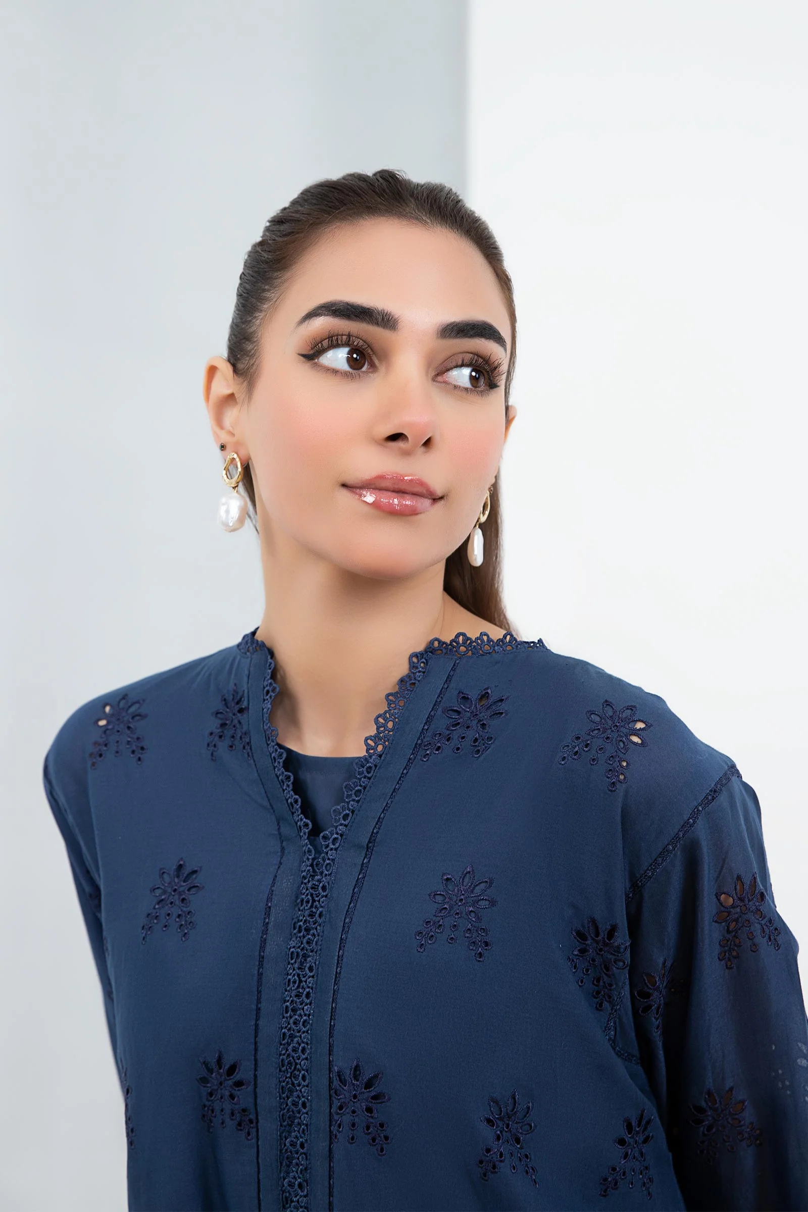 Embroidered Lawn Kurta - Image 2